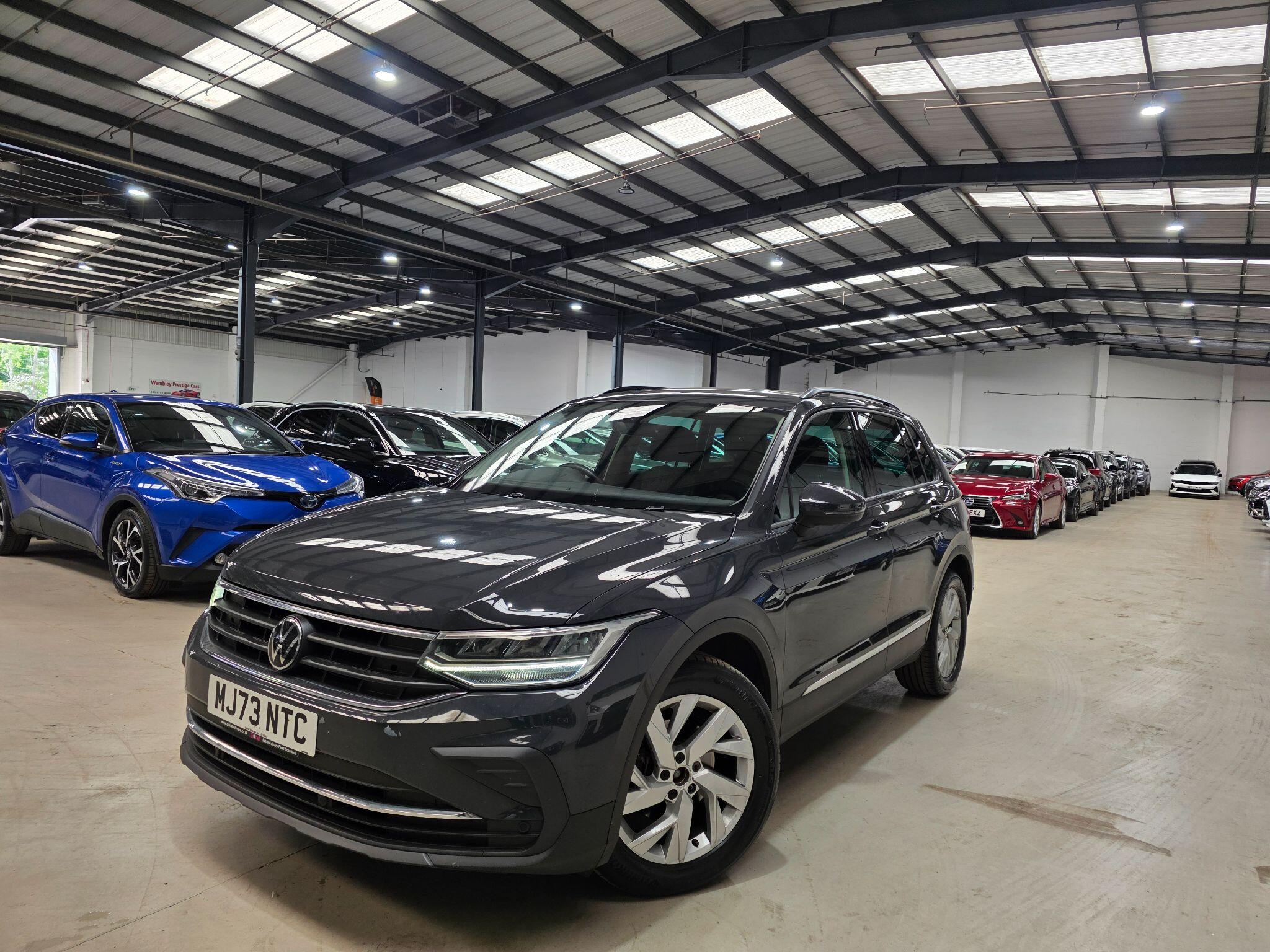 Volkswagen Tiguan main image
