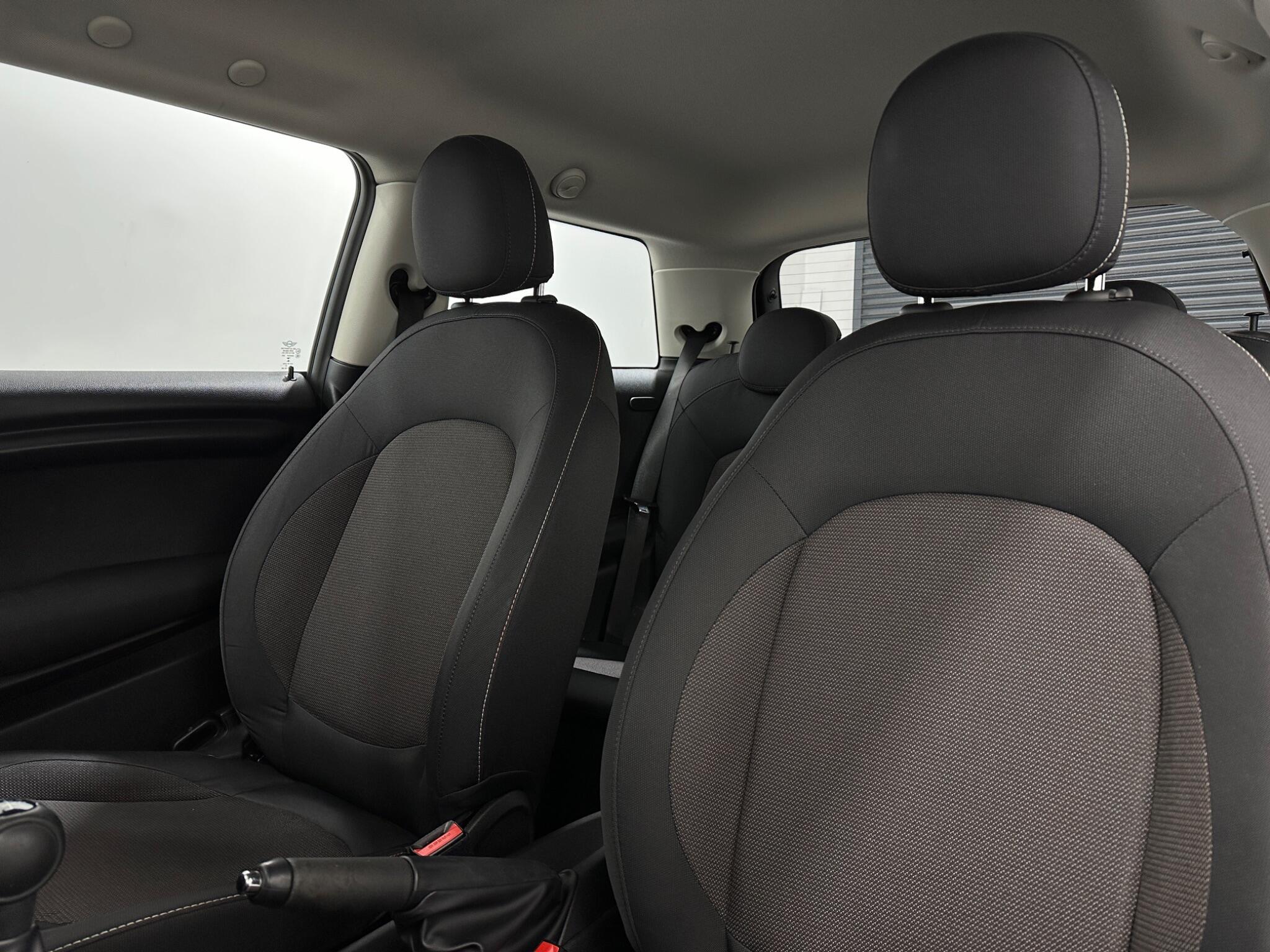 Mini Hatch view 34
