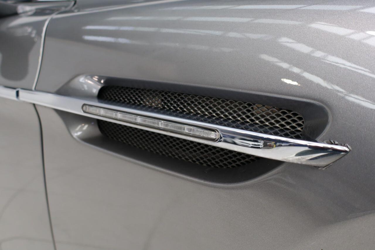 Aston Martin Rapide view 8