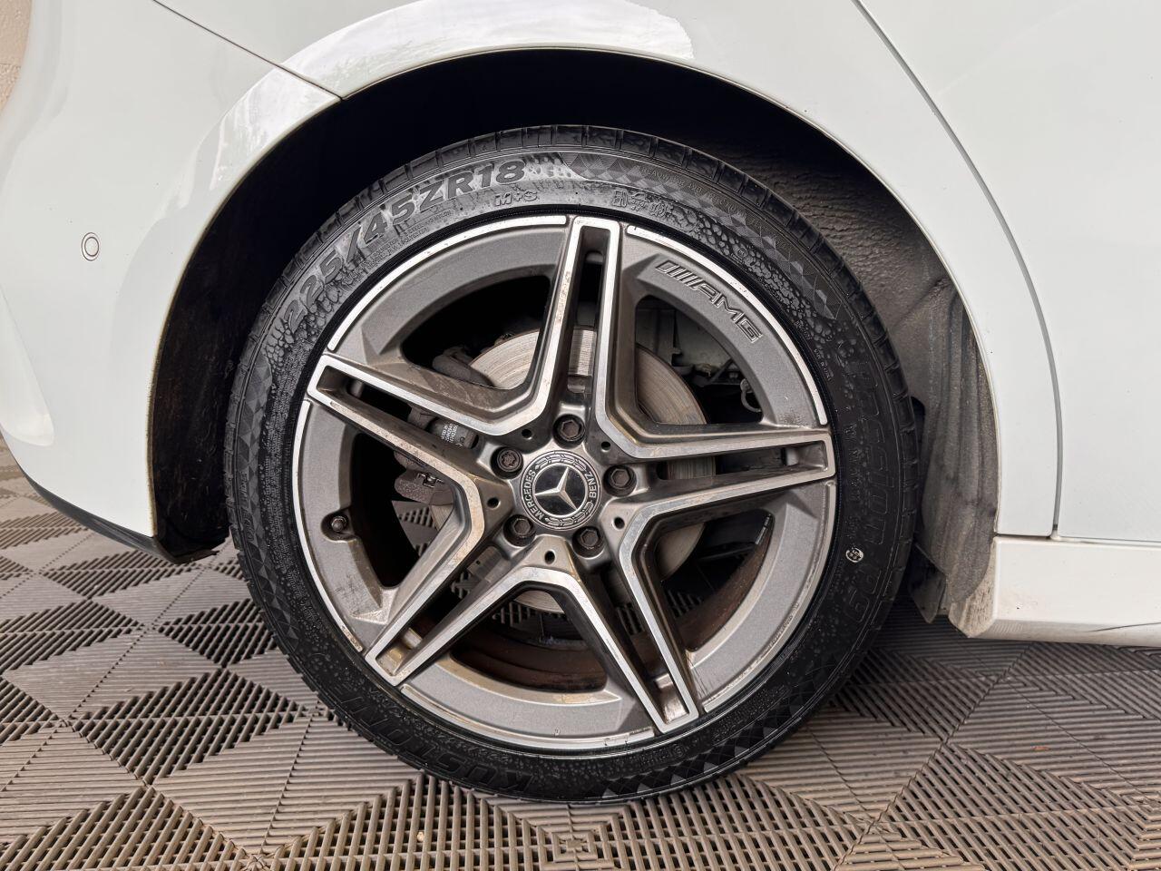 Mercedes-Benz A-Class view 26
