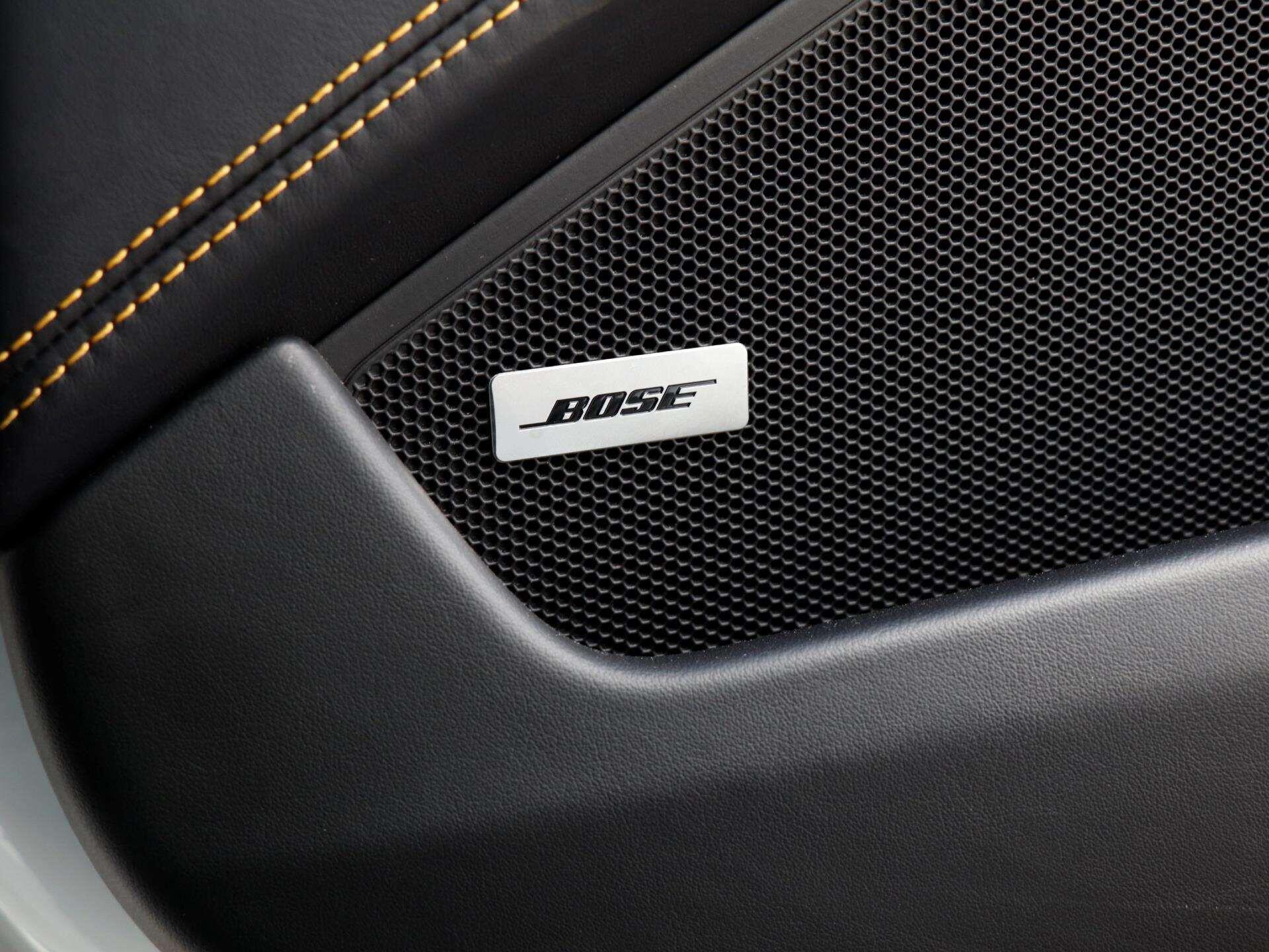 Porsche 911 view 23