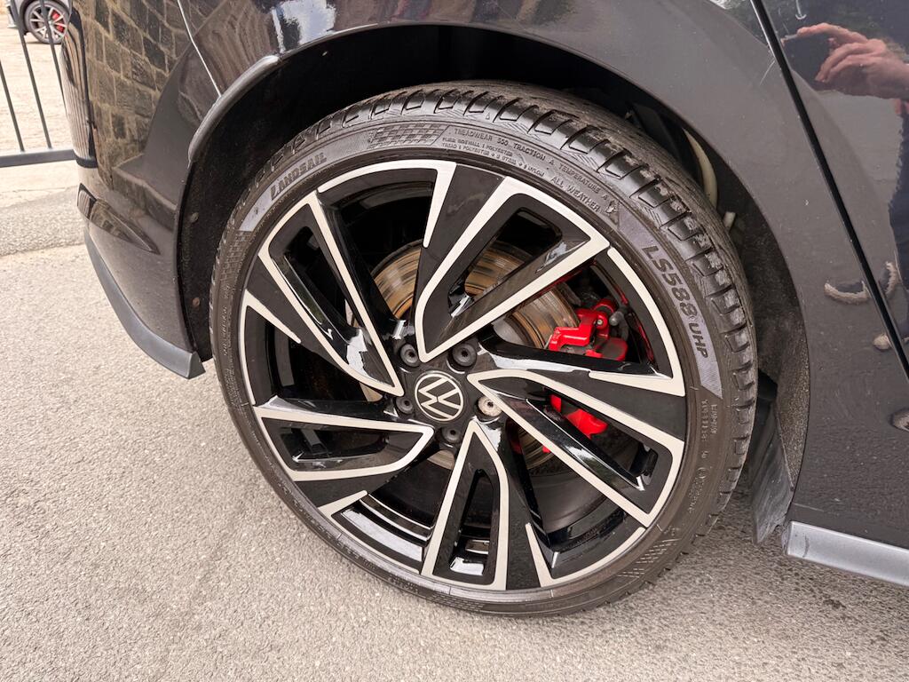 Volkswagen Golf view 21