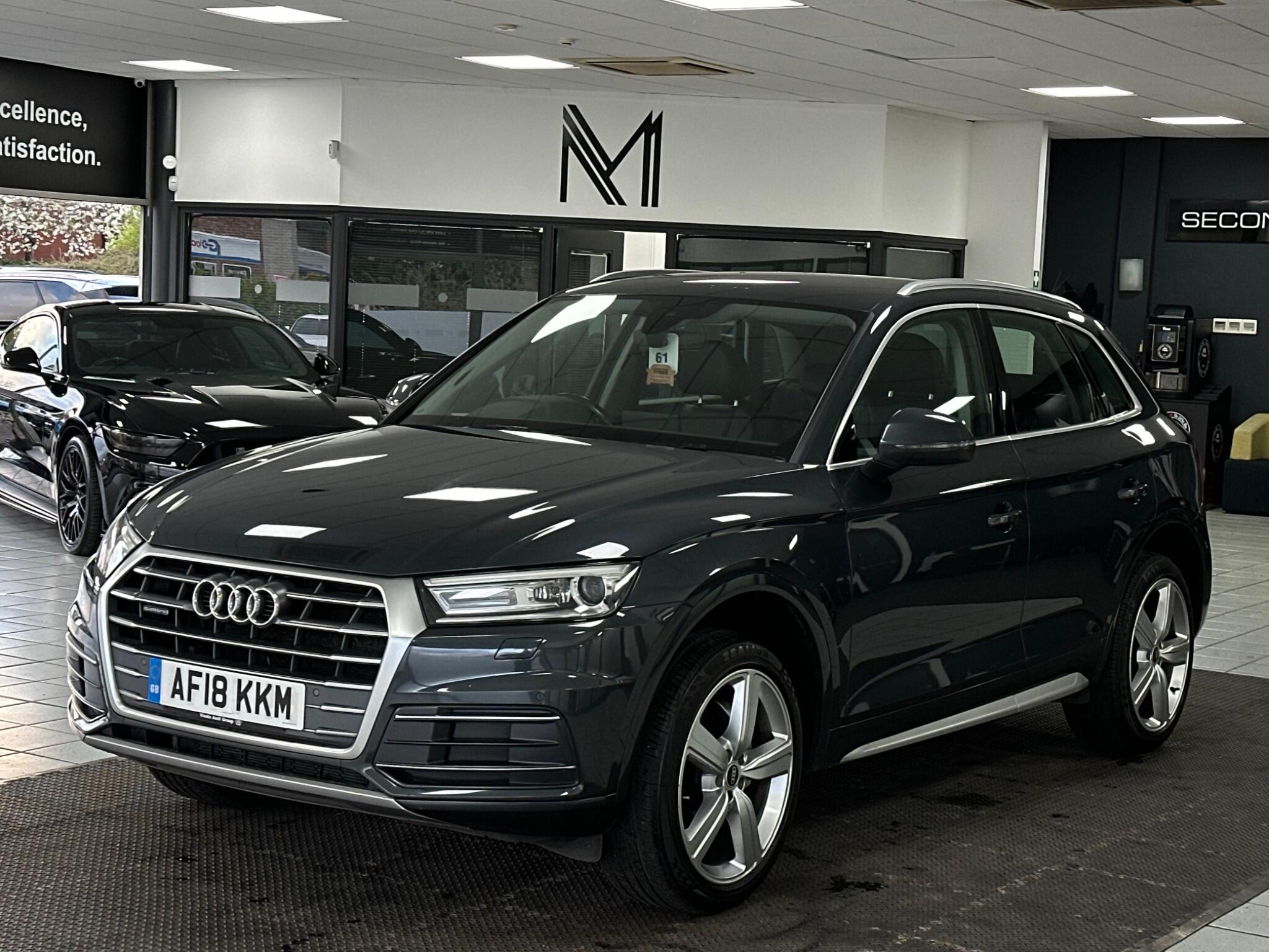 Audi Q5 view 6