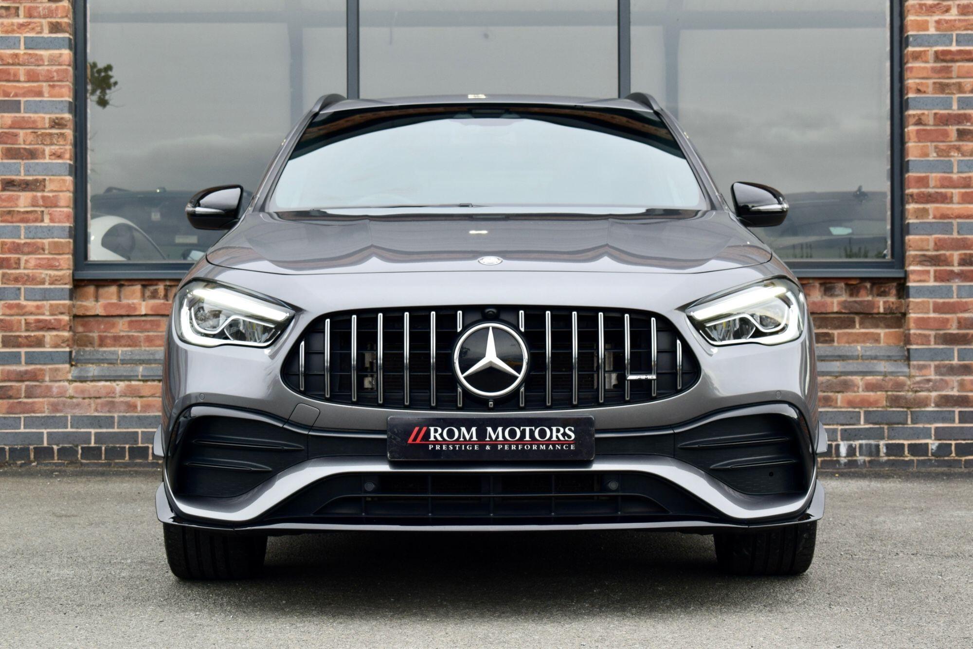 Mercedes-Benz GLA view 39