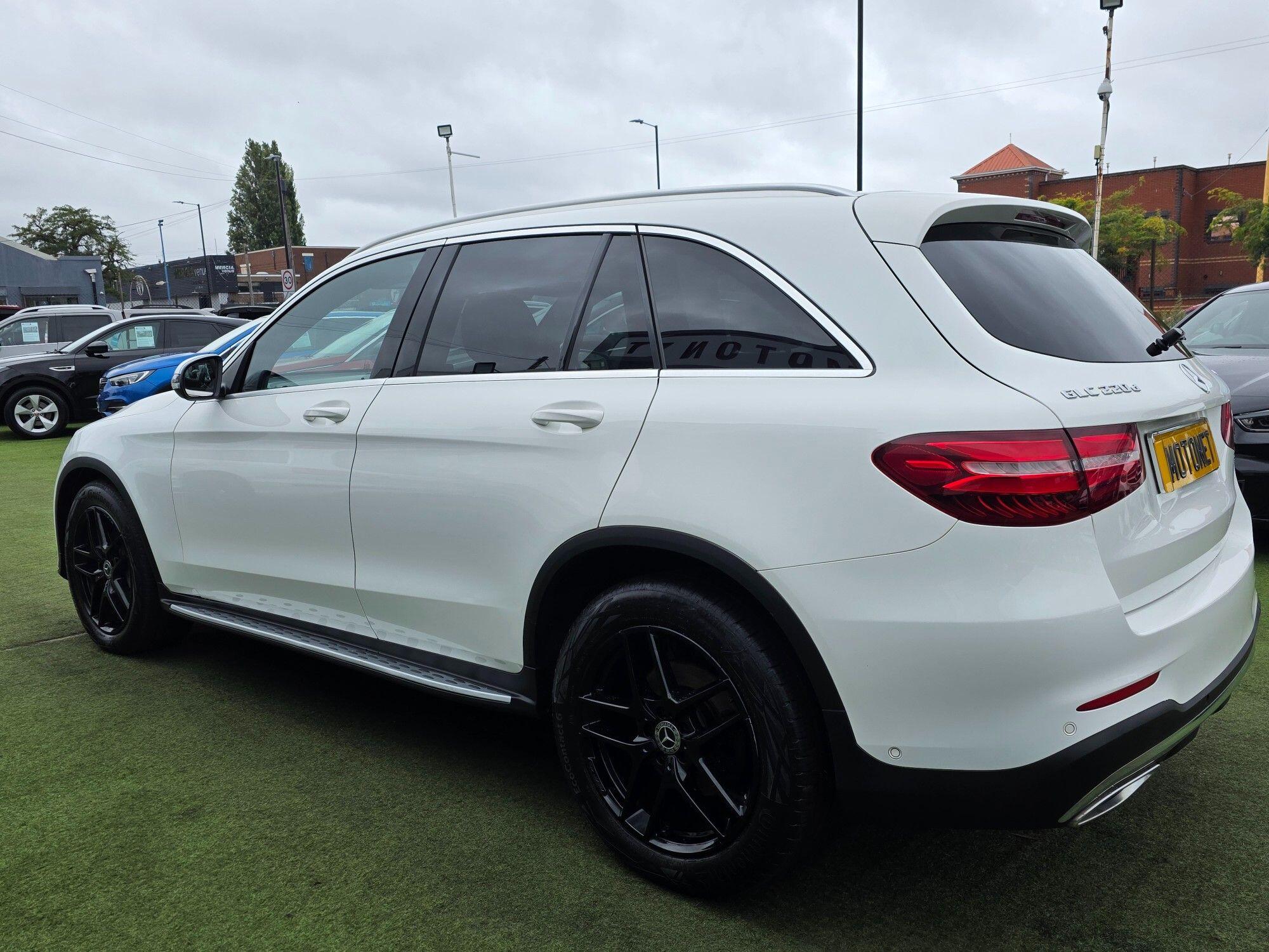 Mercedes-Benz GLC view 35