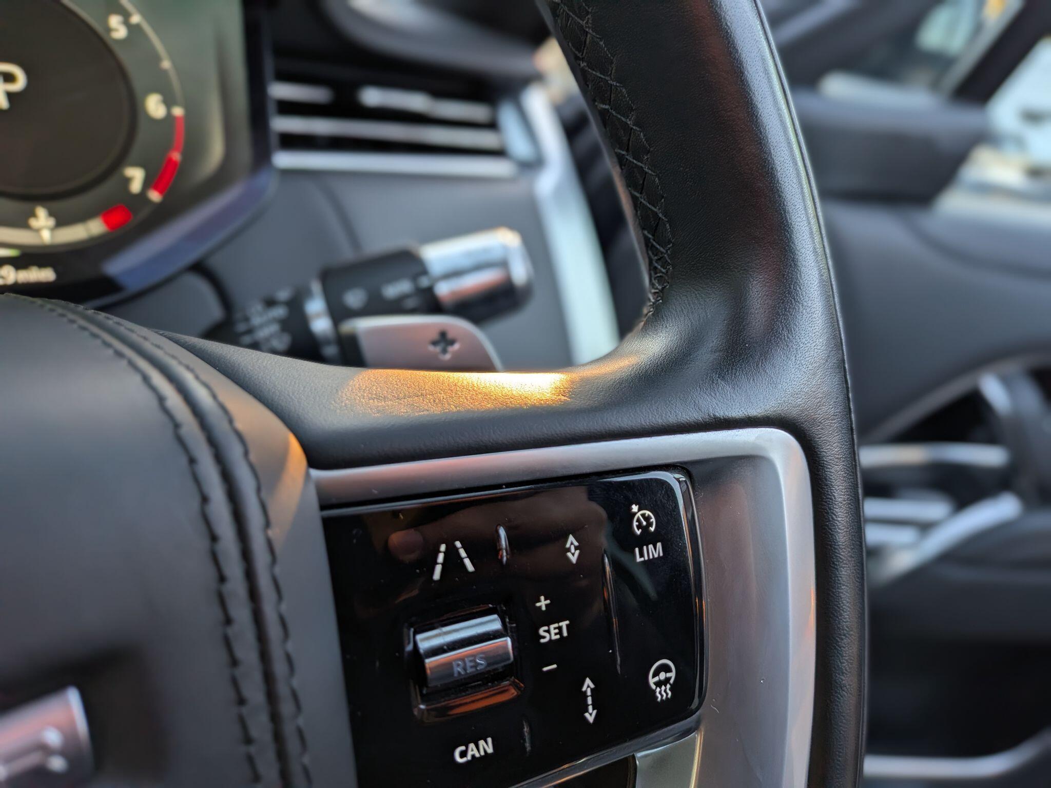 Land Rover Range Rover view 43