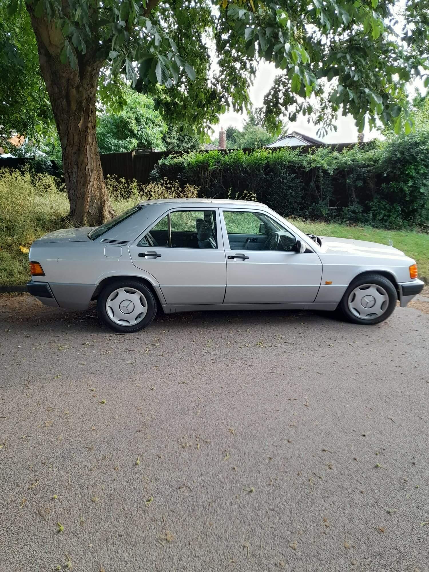 Mercedes-Benz 190