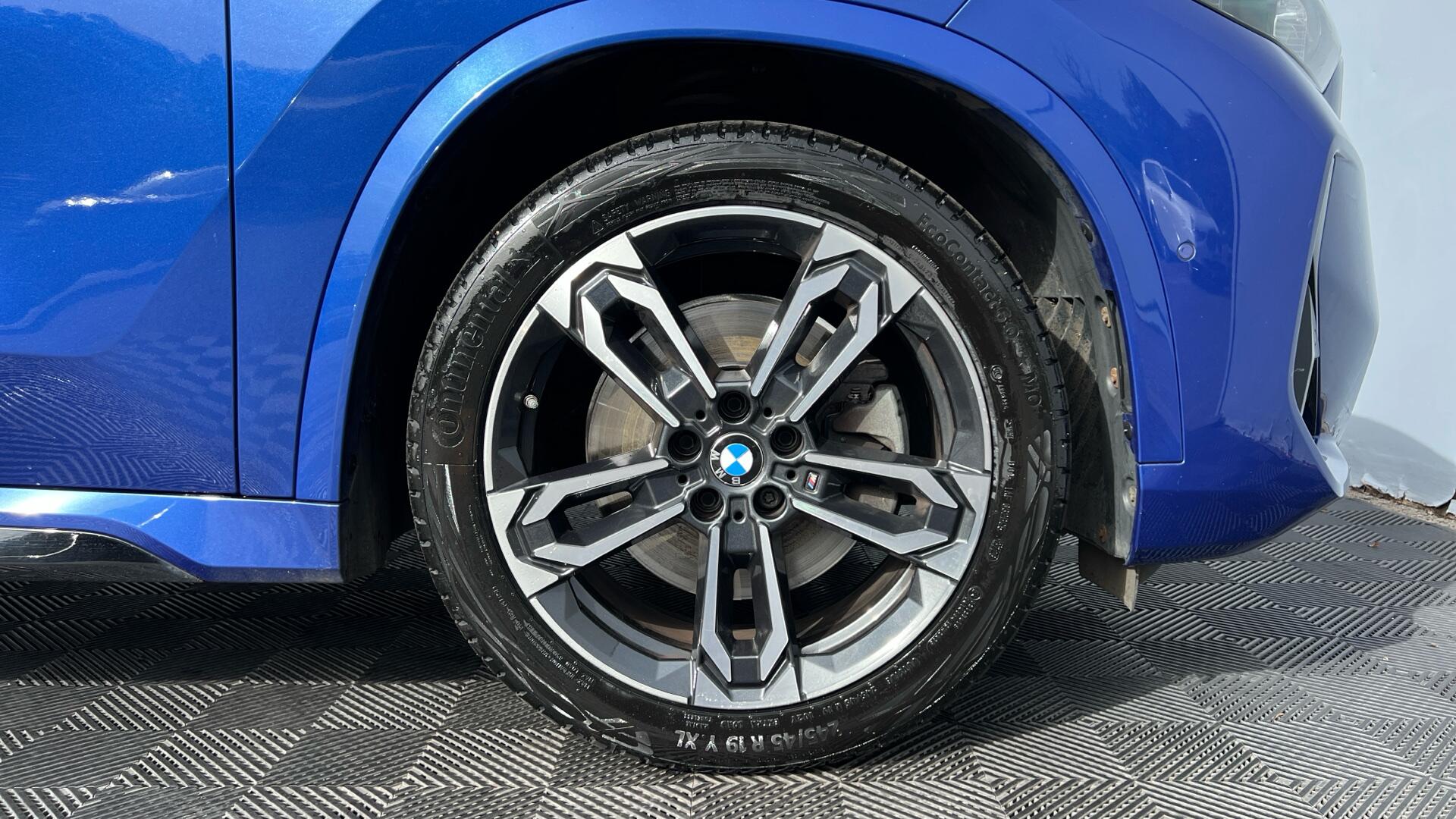 BMW X1 view 14