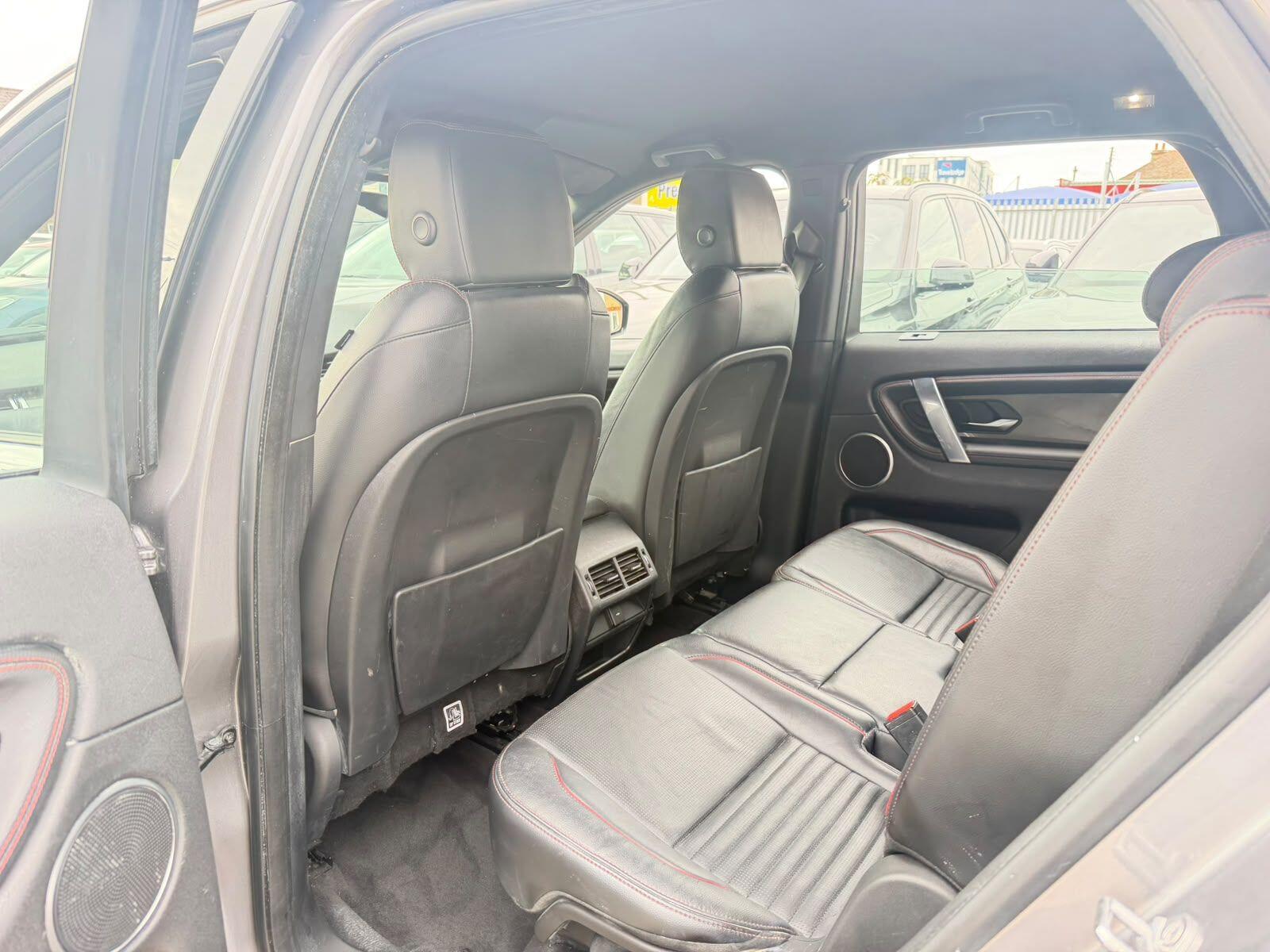 Land Rover Discovery Sport view 17