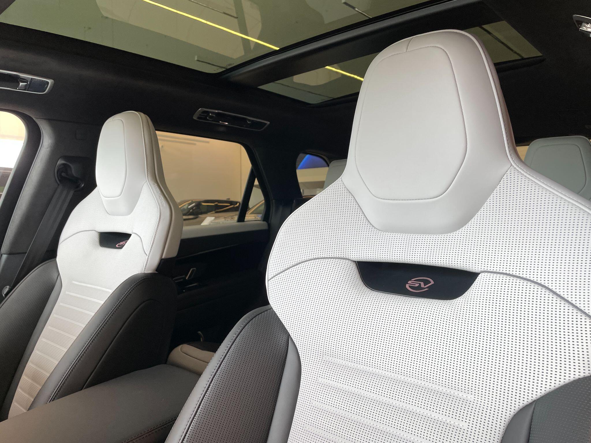Land Rover Range Rover Sport view 41