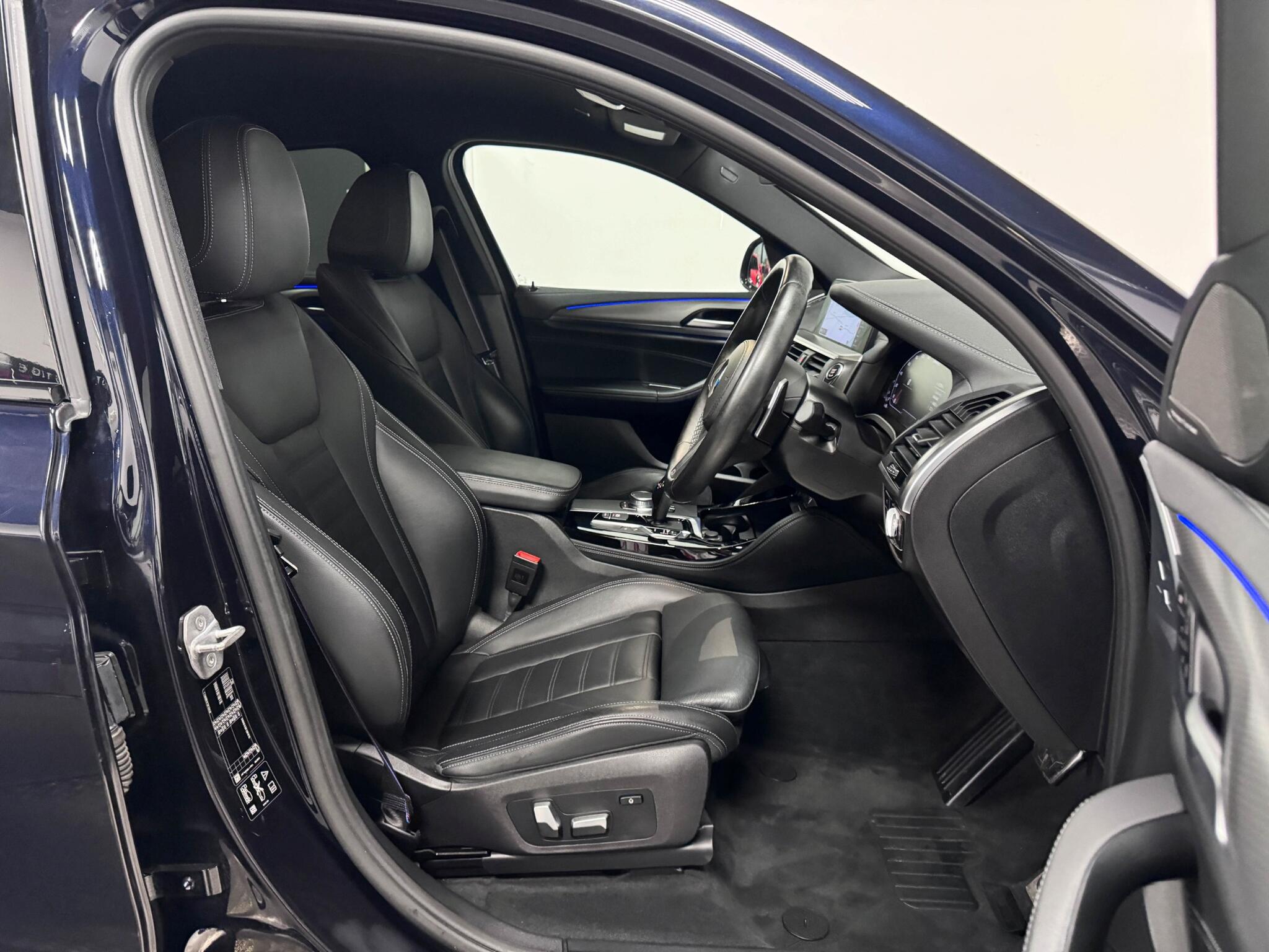 BMW X4 view 31