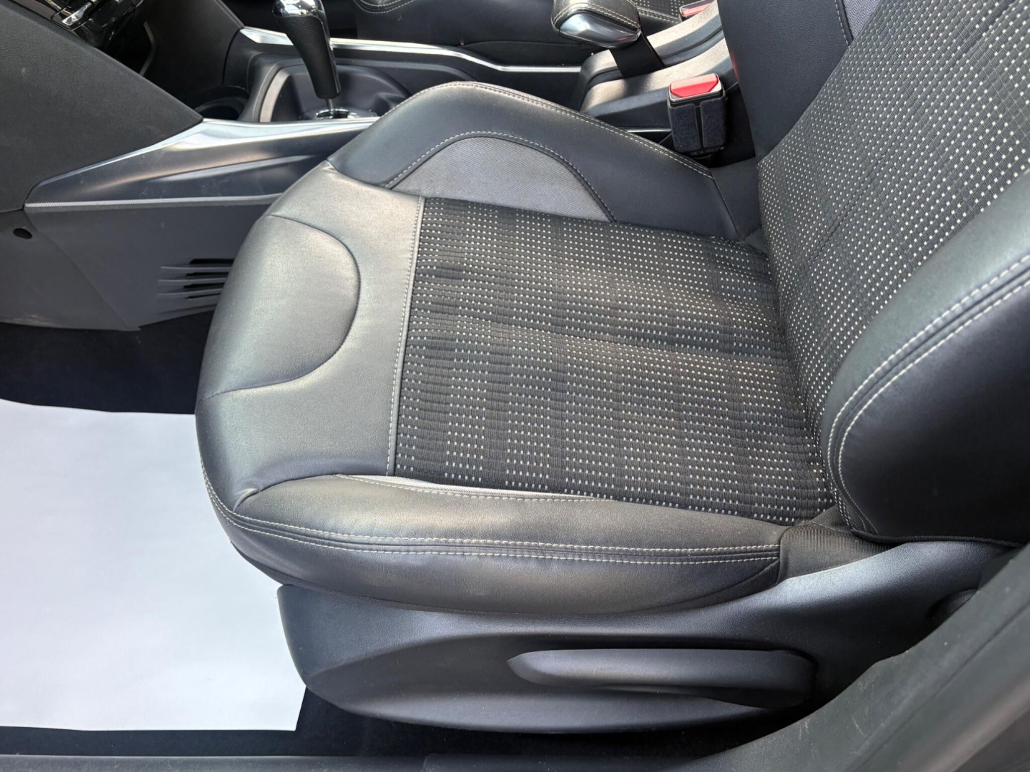 Peugeot 2008 - Image 50