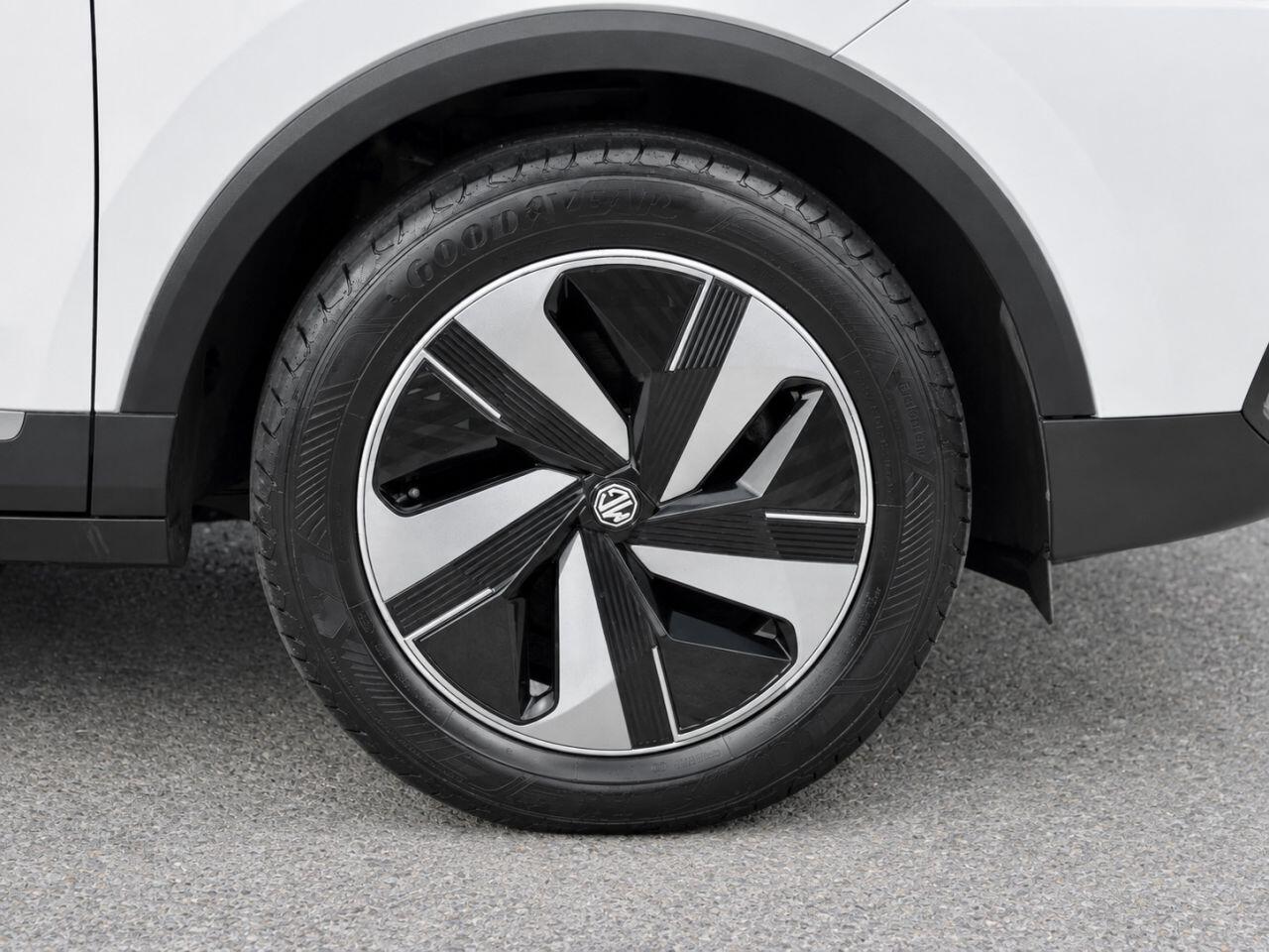 MG ZS view 9