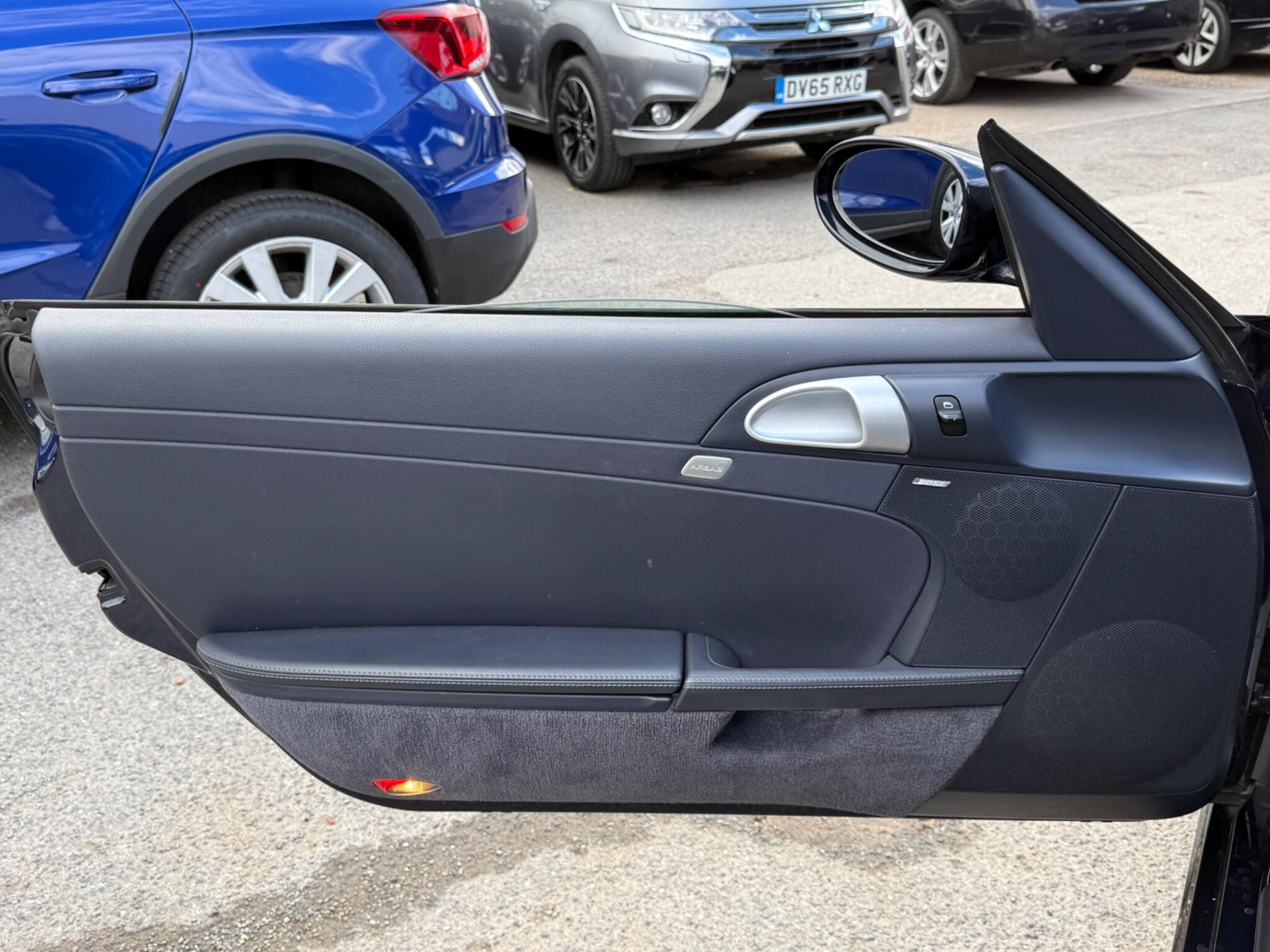 Porsche Cayman - Image 42