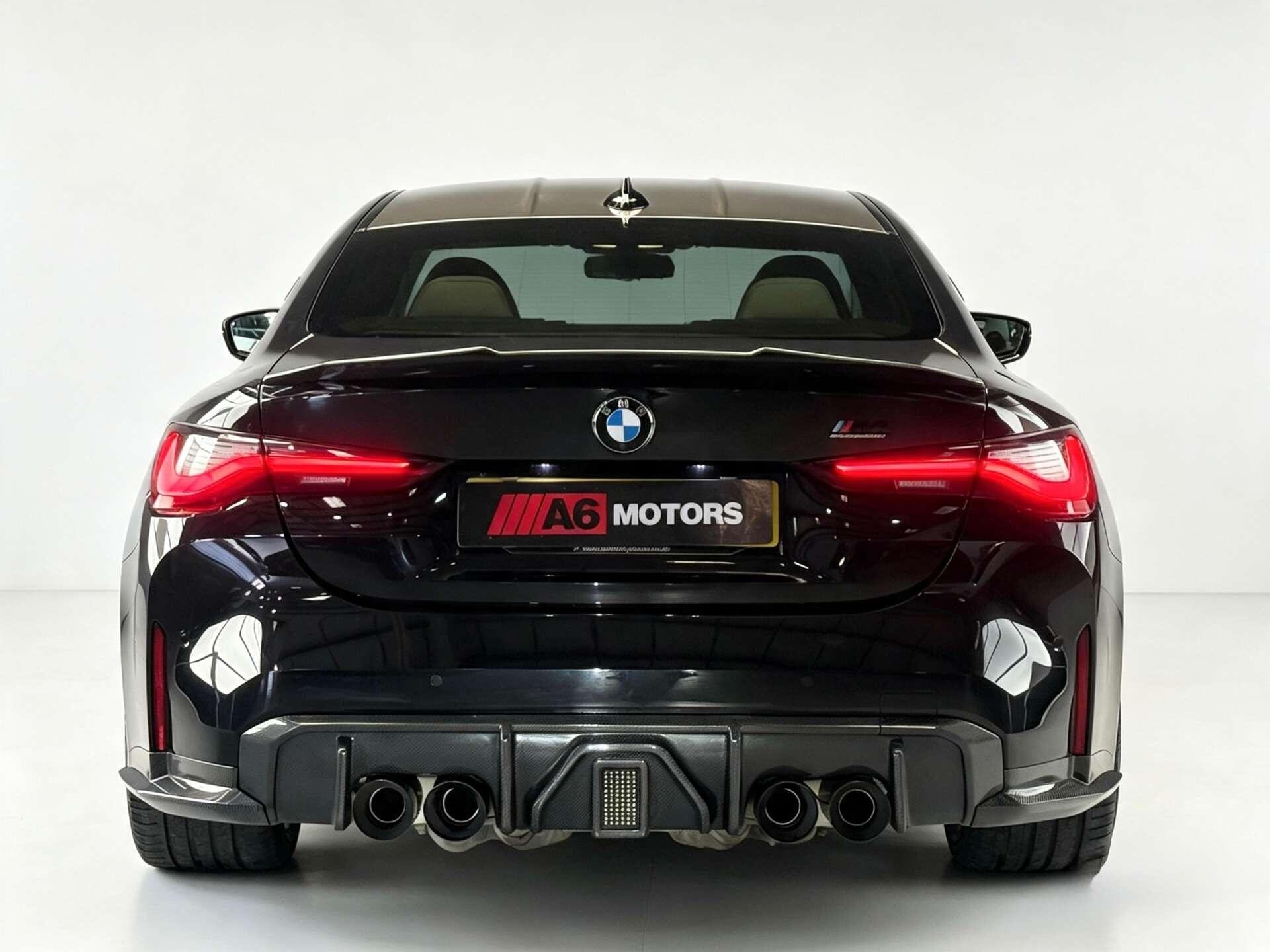 BMW M4 view 10