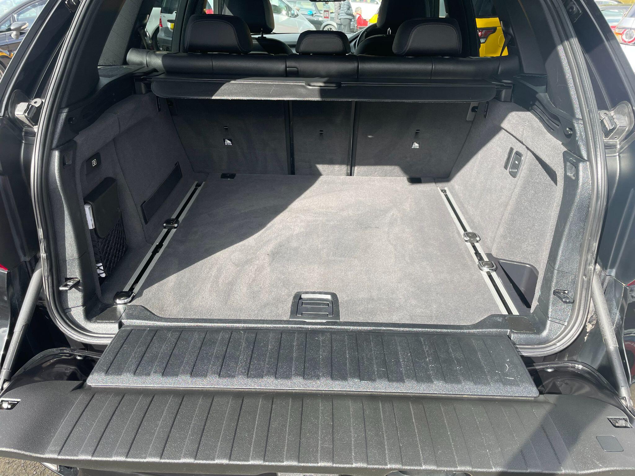 BMW X5 view 35