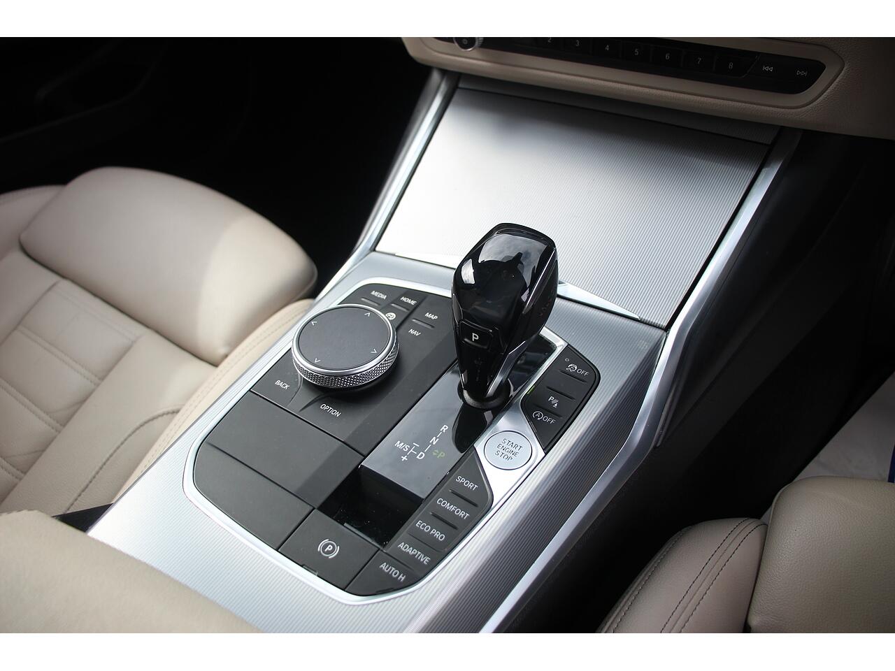 BMW 3 Series view 28