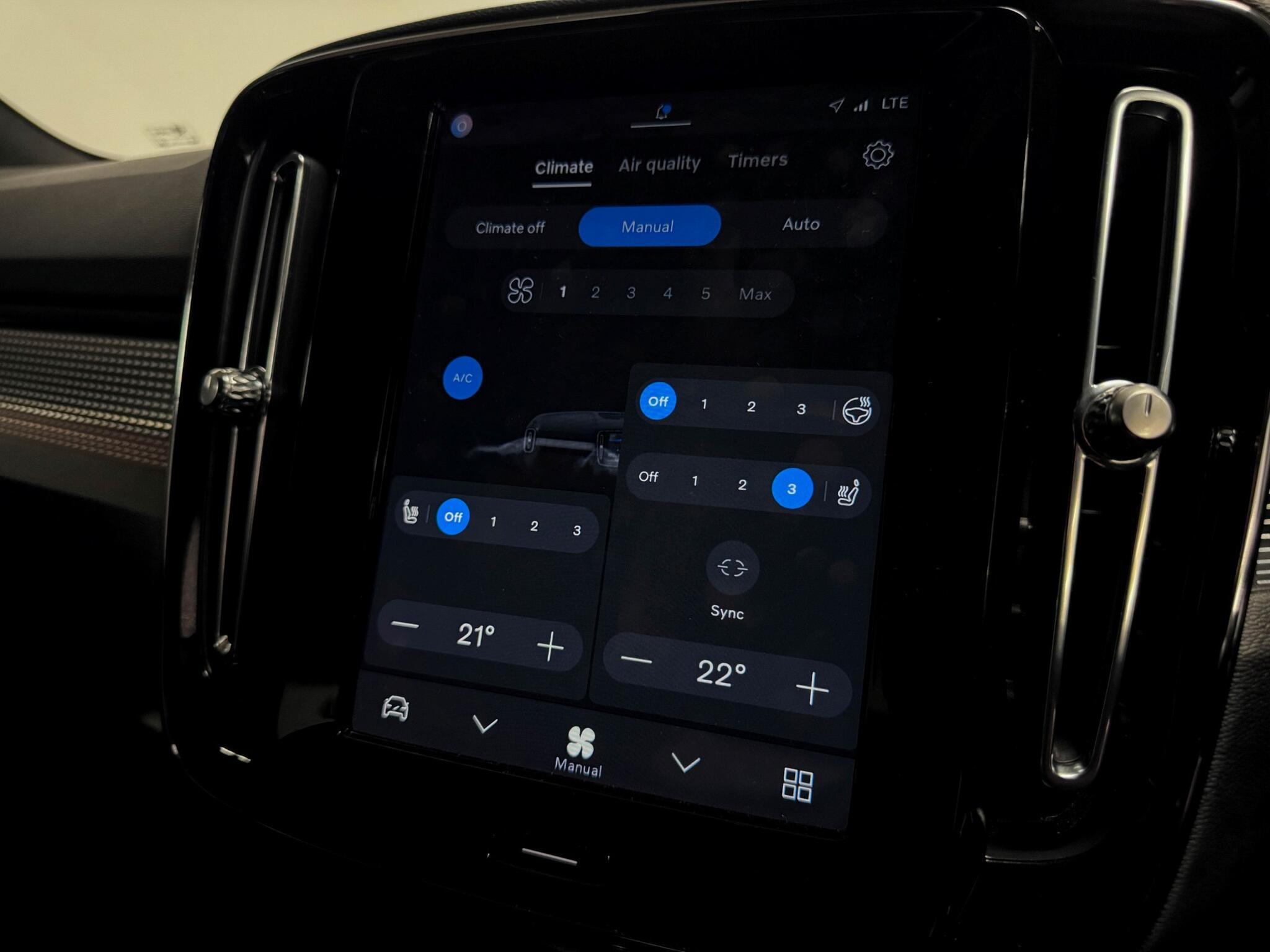 Volvo XC40 view 43