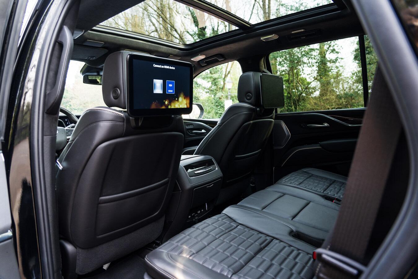 Cadillac Escalade view 43
