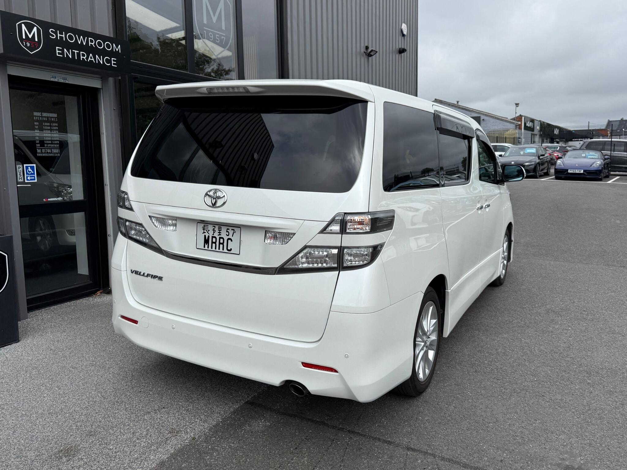 Toyota Vellfire view 20