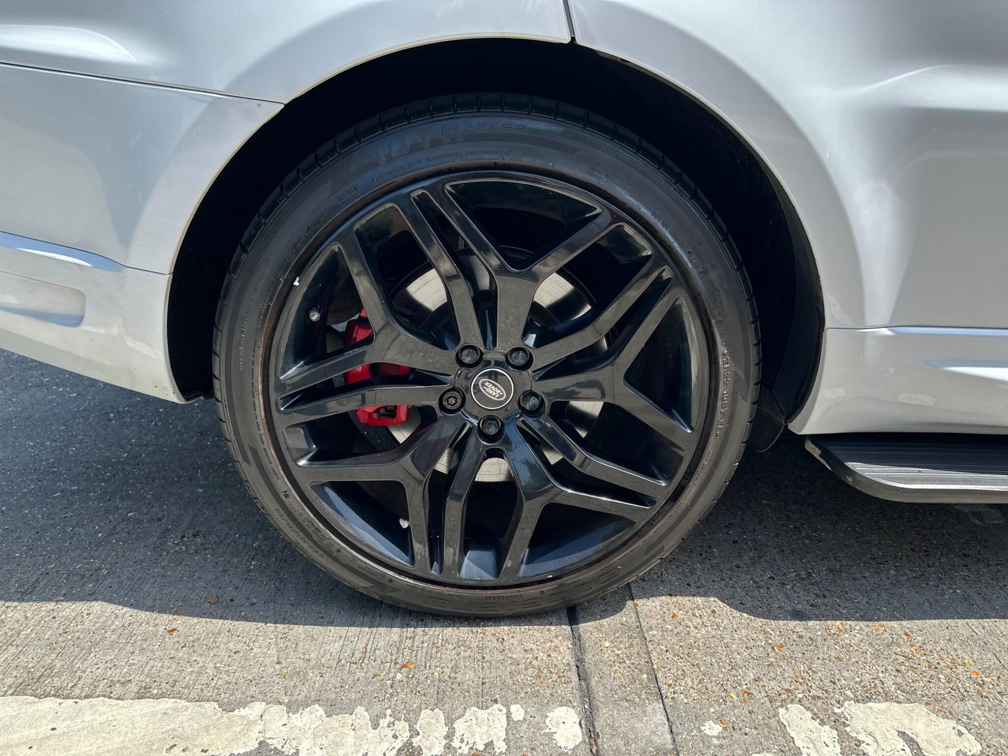 Land Rover Range Rover Sport view 9