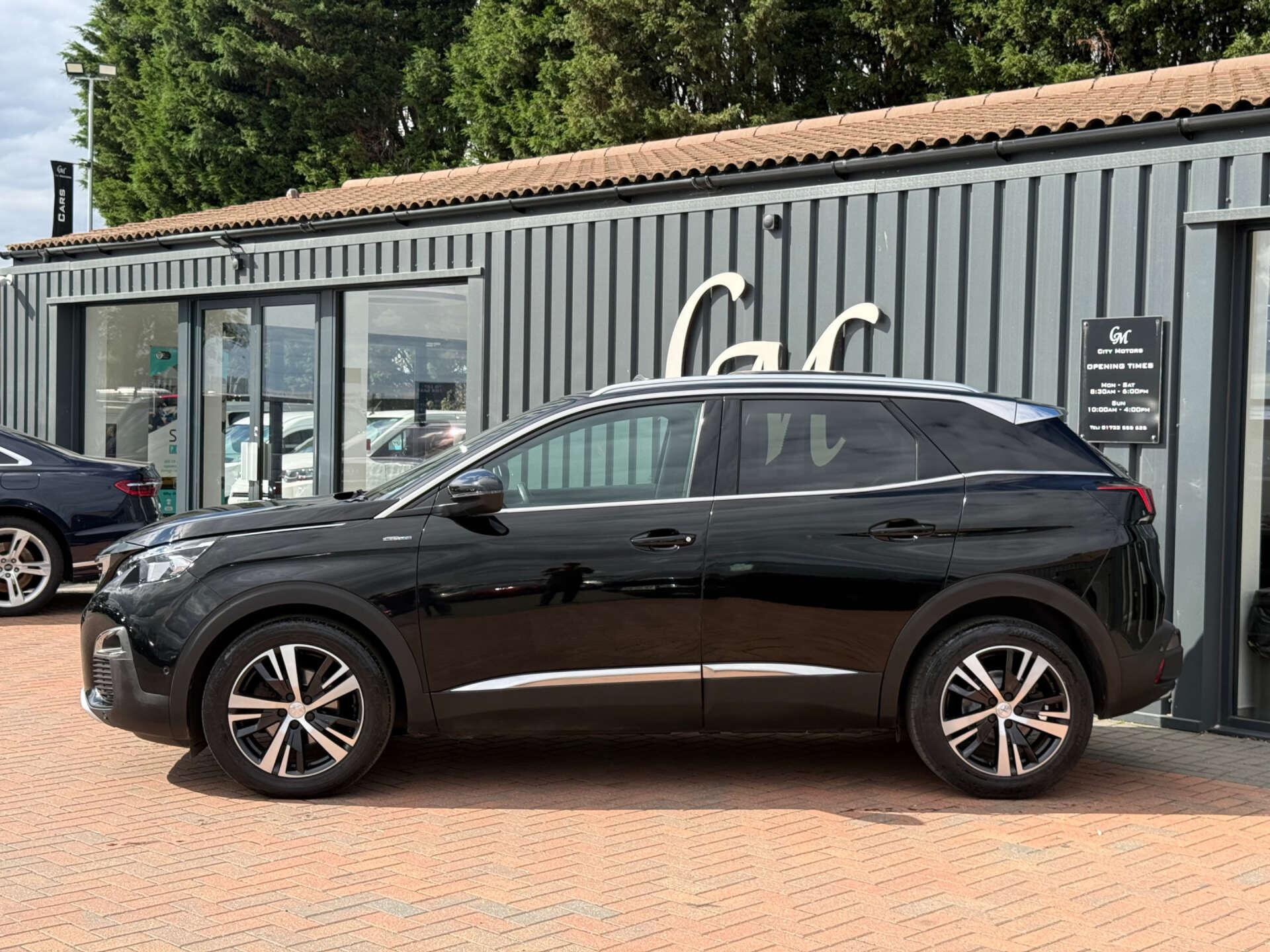 Peugeot 3008 view 11