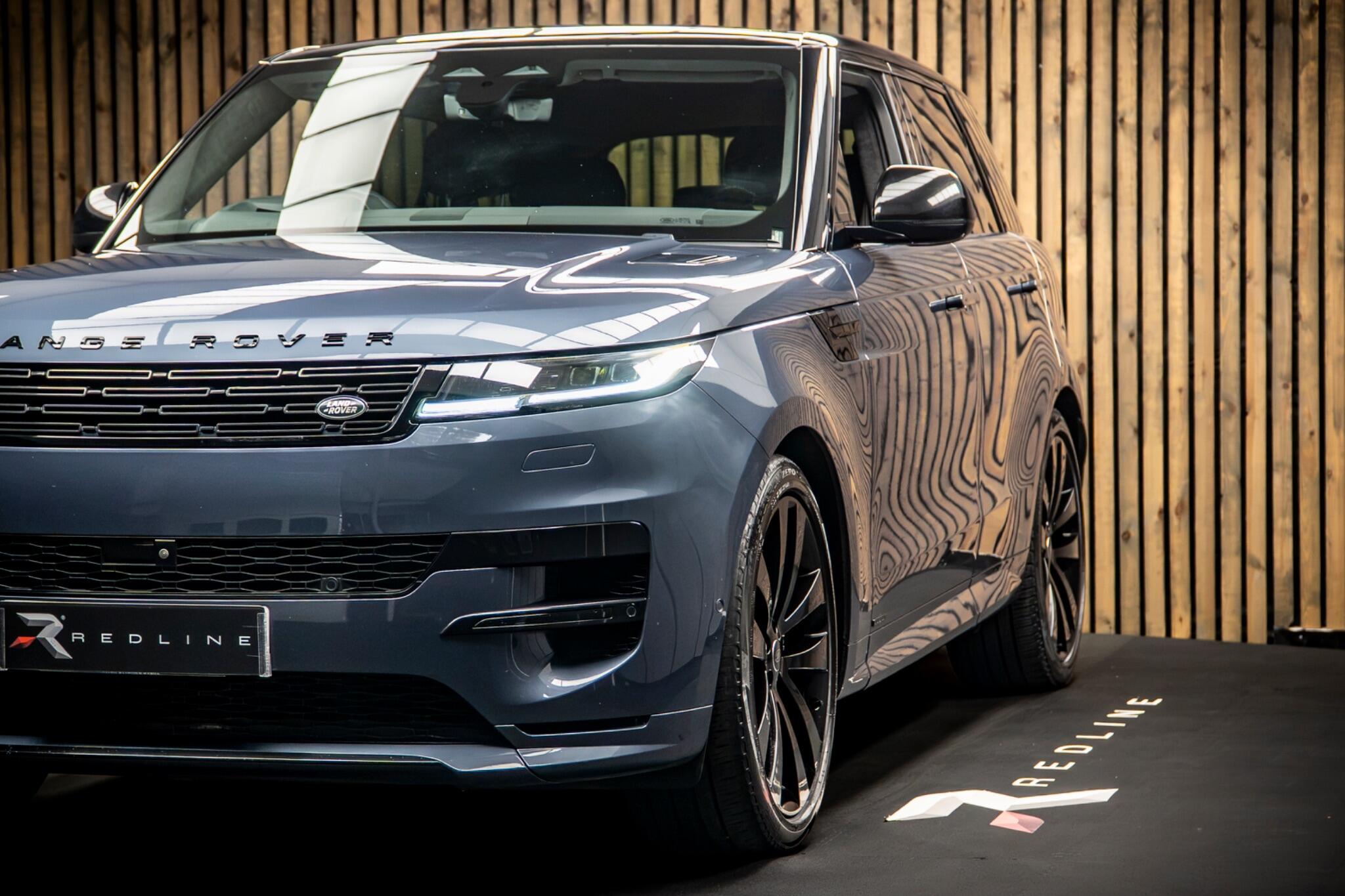Land Rover Range Rover Sport view 12