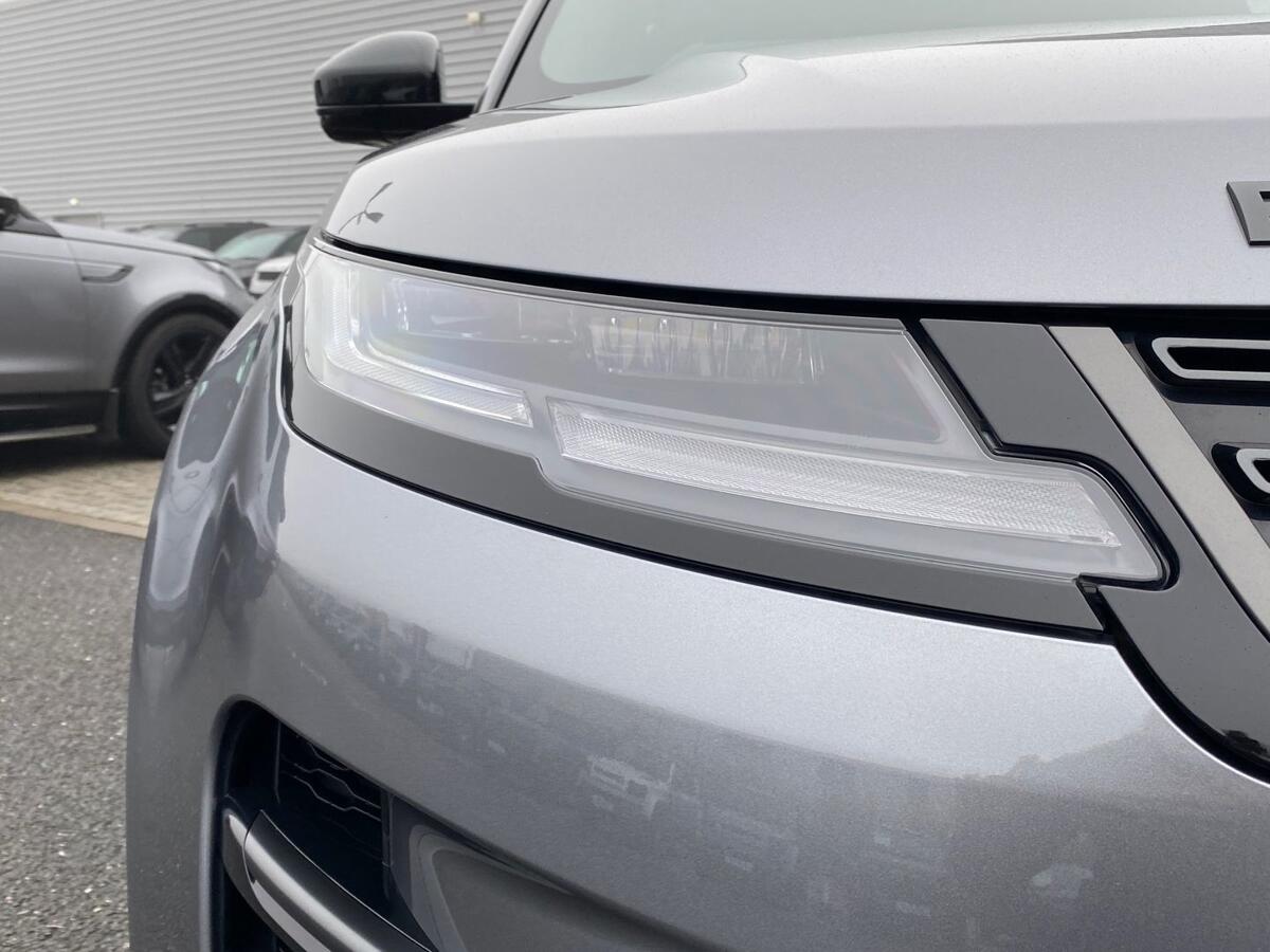 Land Rover Range Rover Evoque view 17