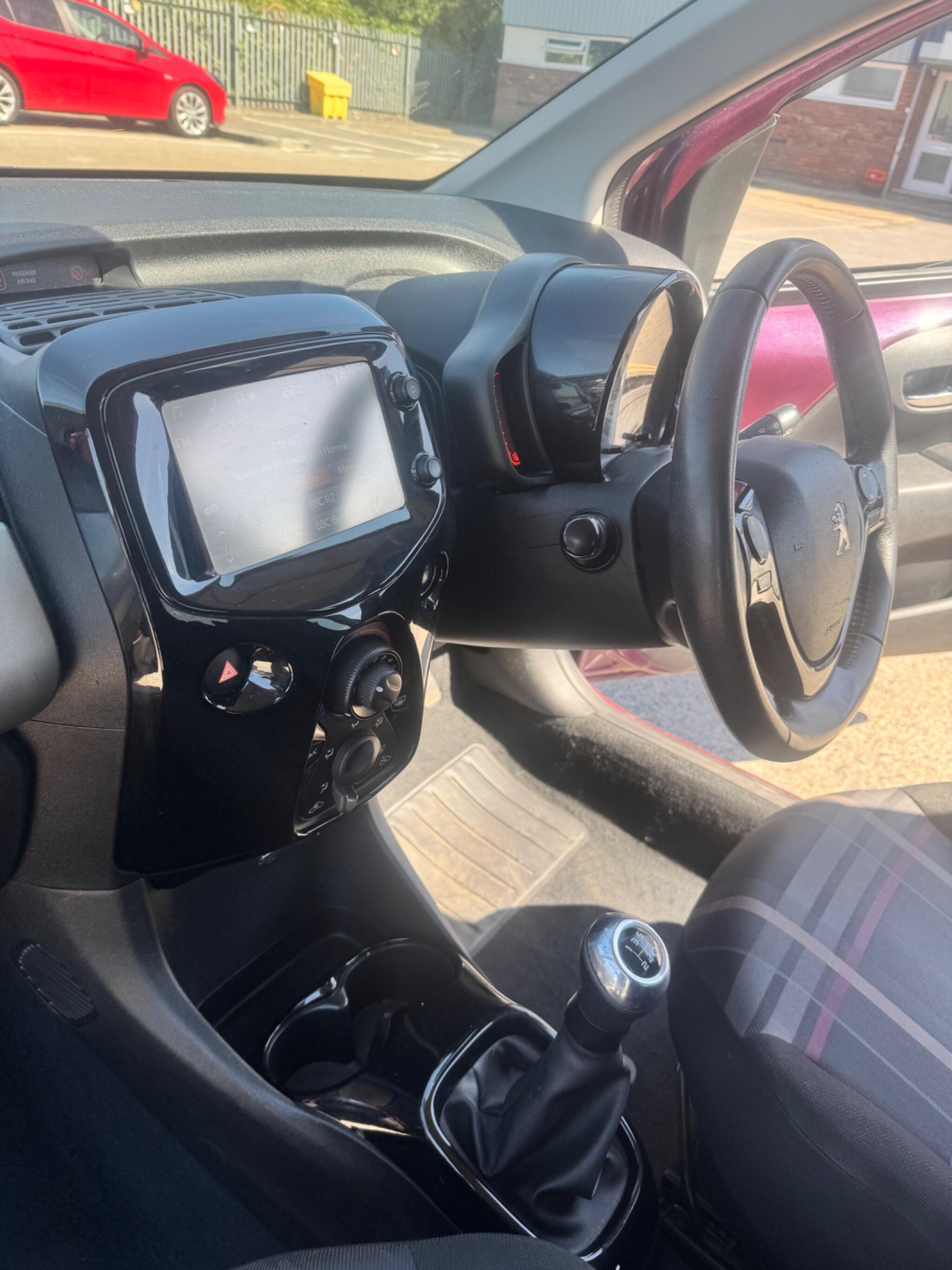 Peugeot 108 view 20