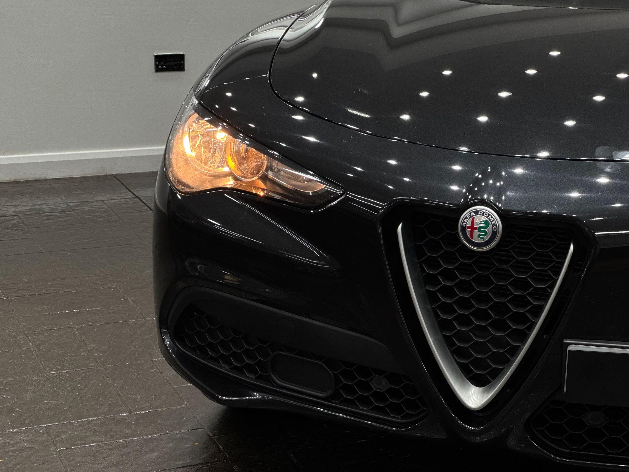 Alfa Romeo Stelvio view 15