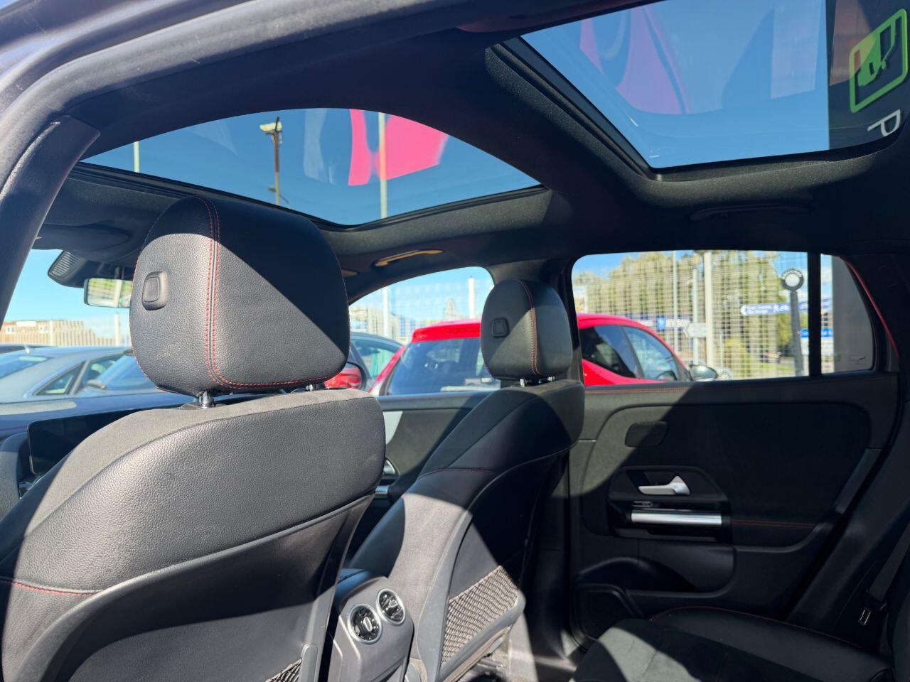 Mercedes-Benz Eqa view 52