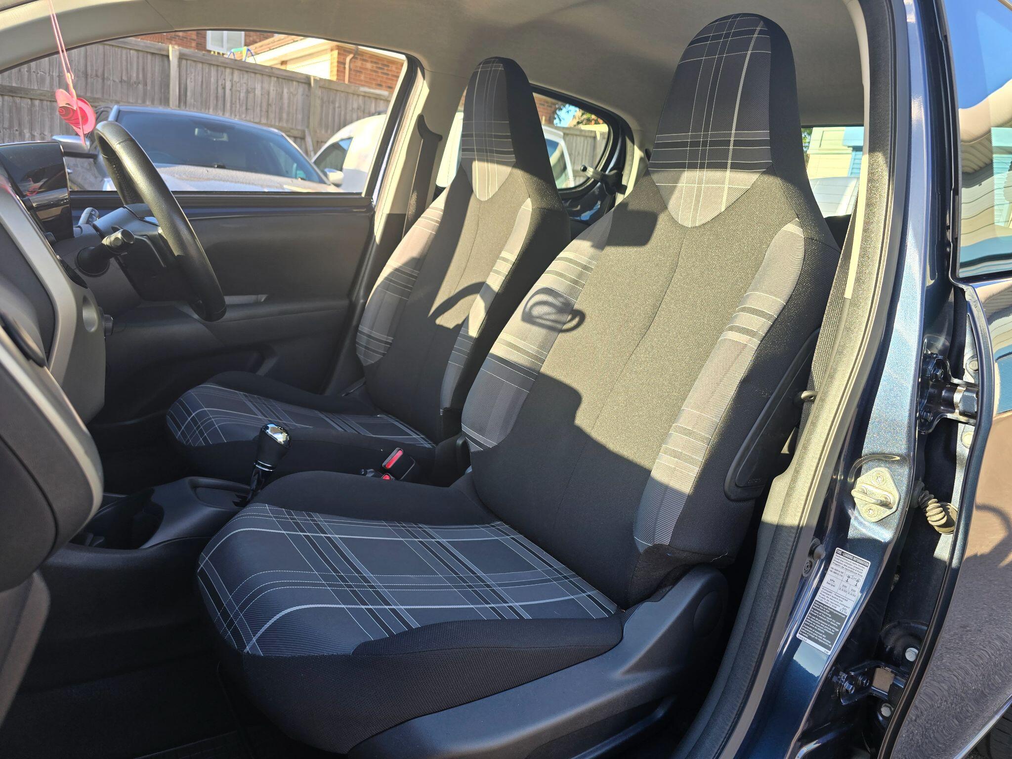 Peugeot 108 view 37