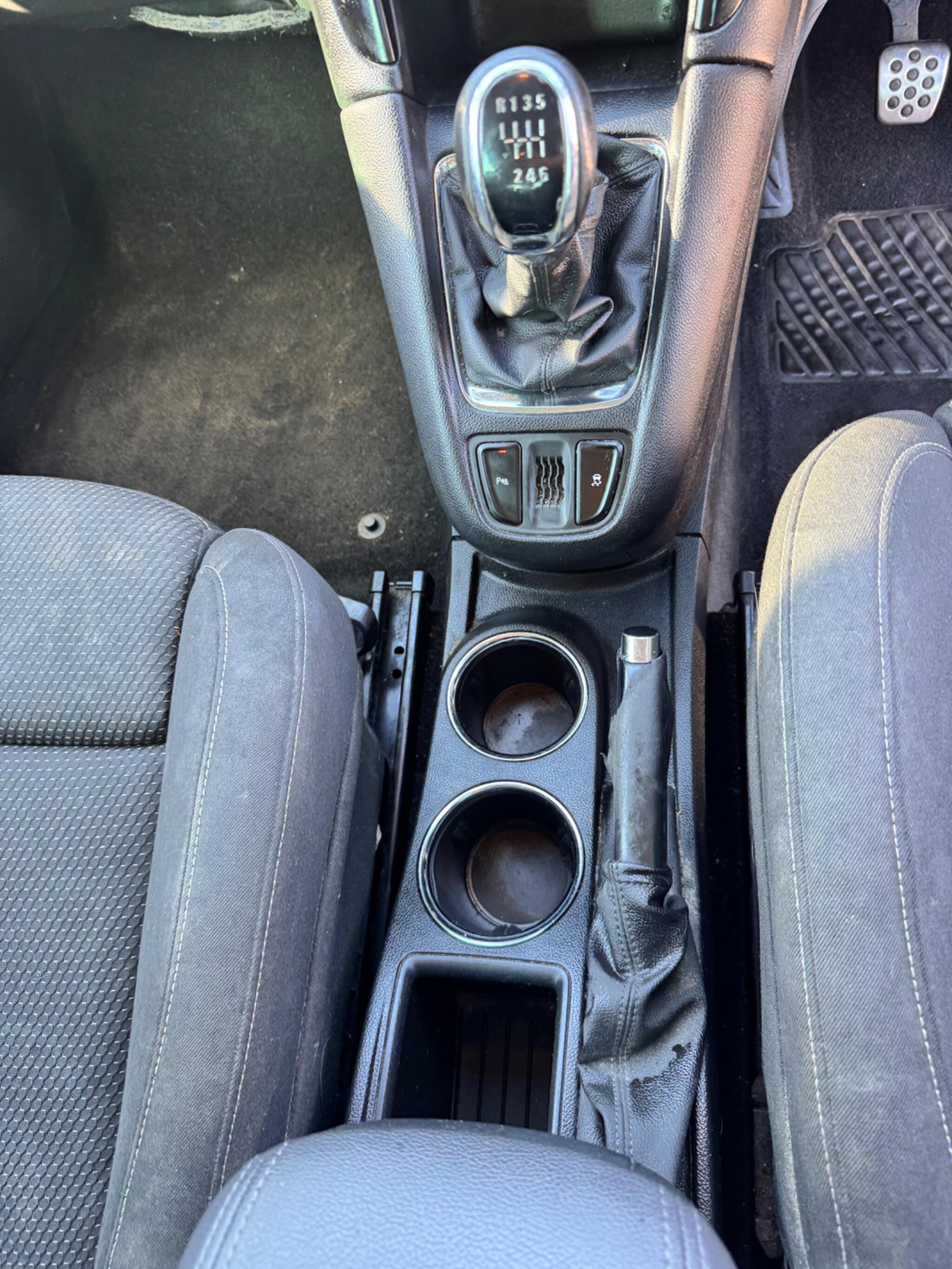 Vauxhall Zafira Tourer view 28
