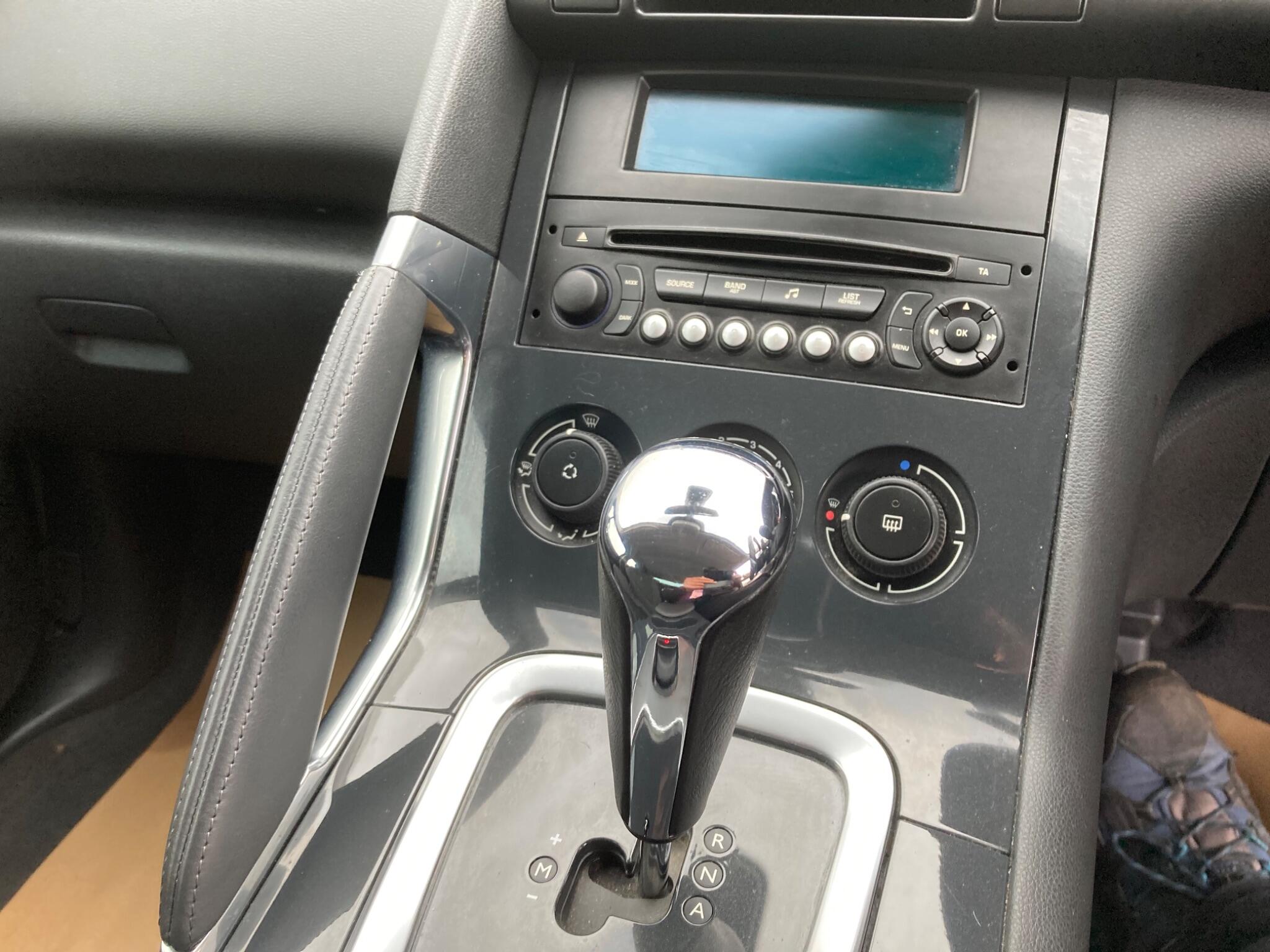 2014 Peugeot 3008 image 14
