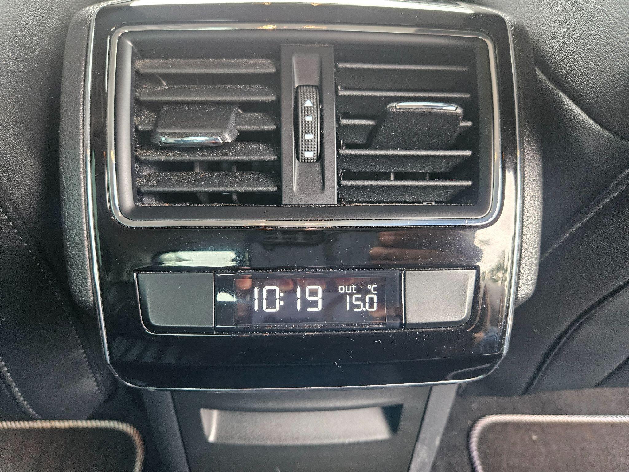 2019 Skoda Superb image 51