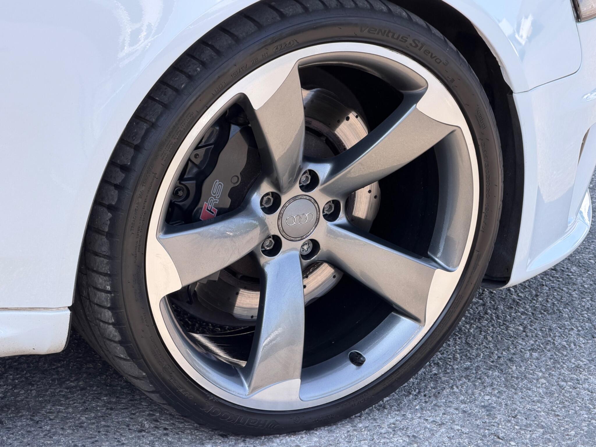 Audi RS4 view 58