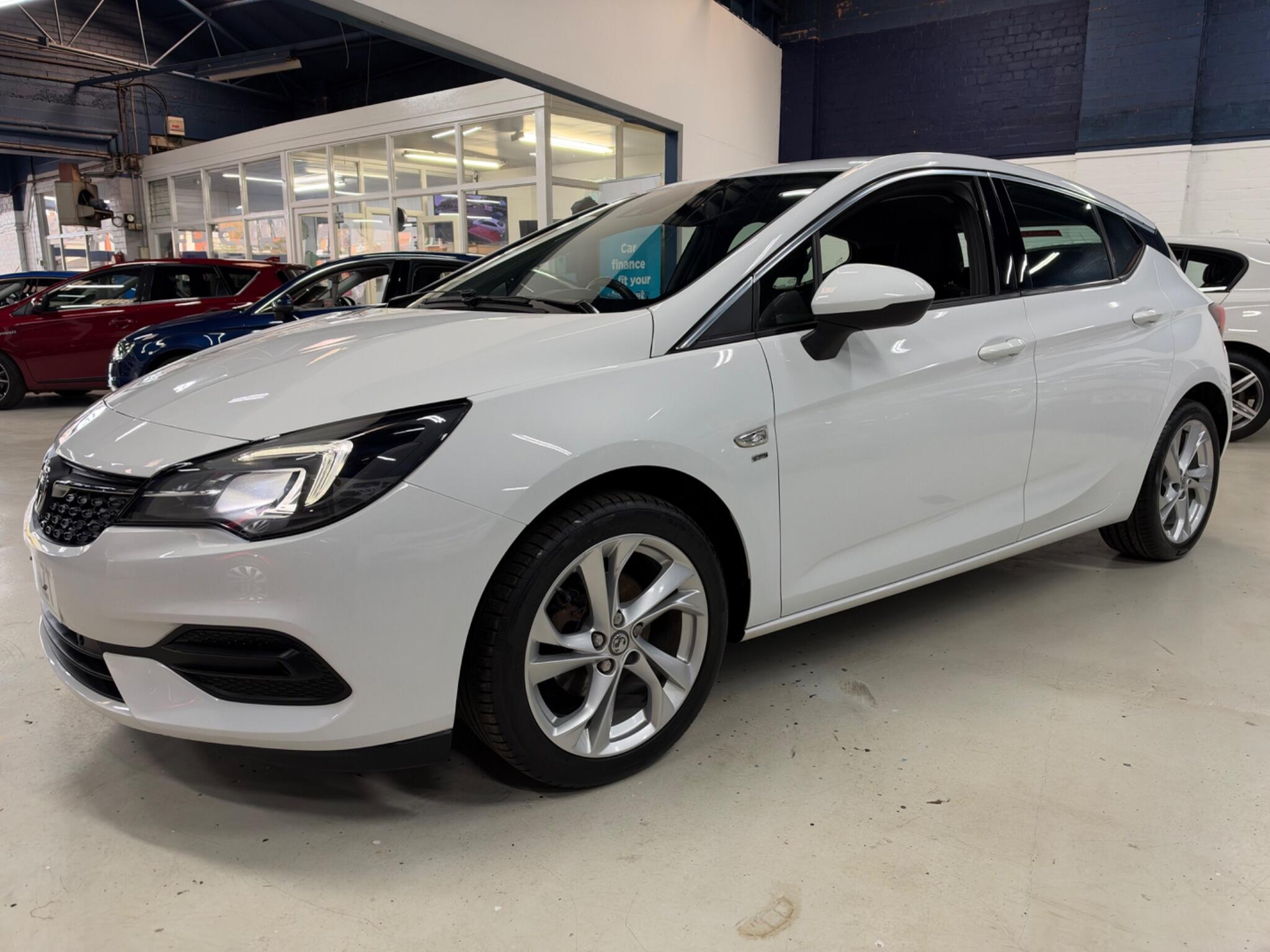 Vauxhall Astra view 5
