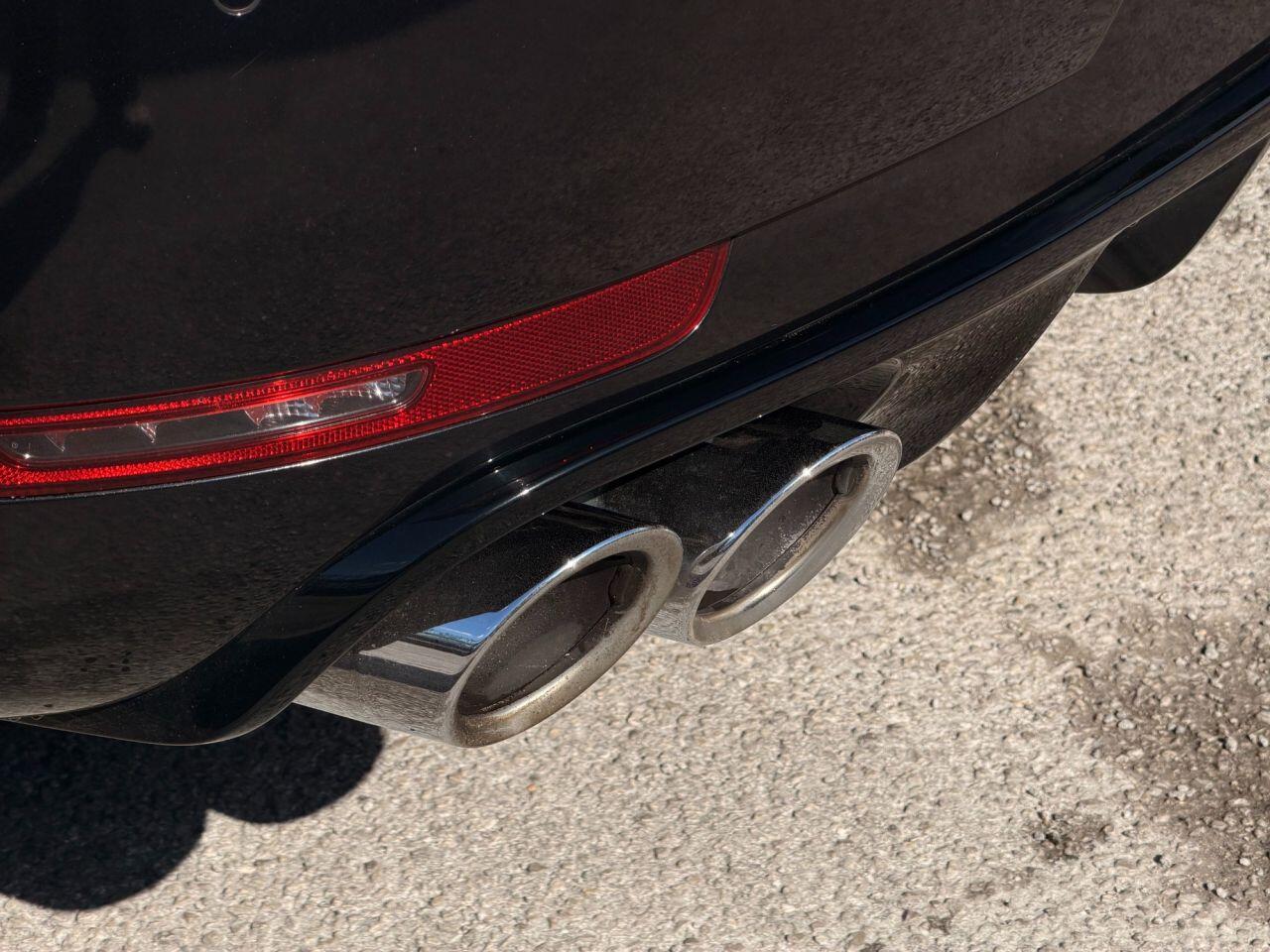Porsche Macan view 24
