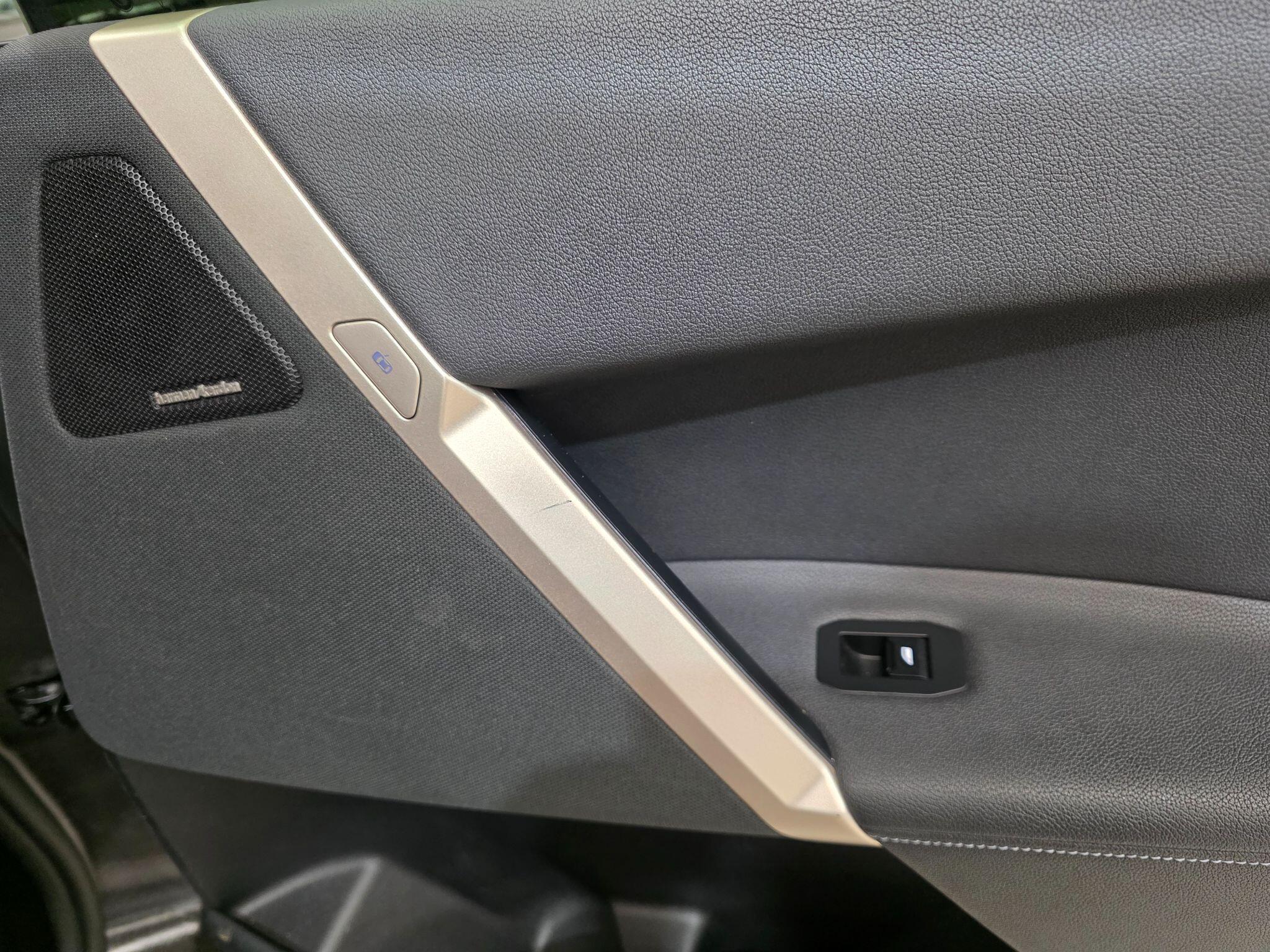 BMW Ix view 28