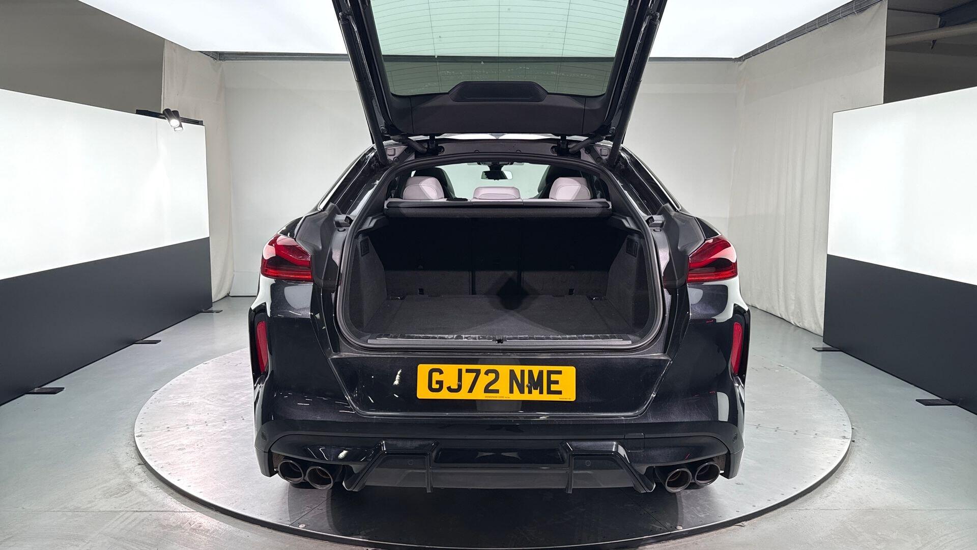 BMW X6 M view 13