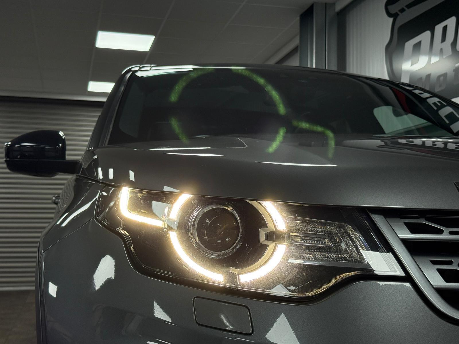Land Rover Discovery Sport view 38