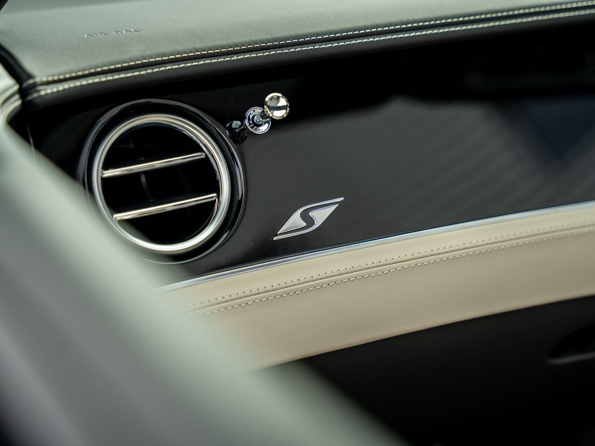 Bentley Continental view 35