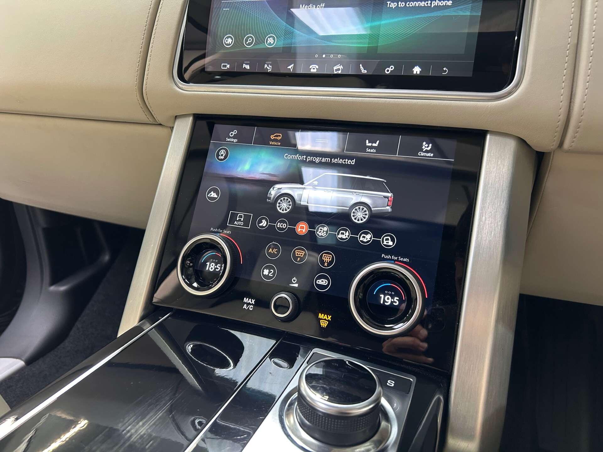 Land Rover Range Rover view 22
