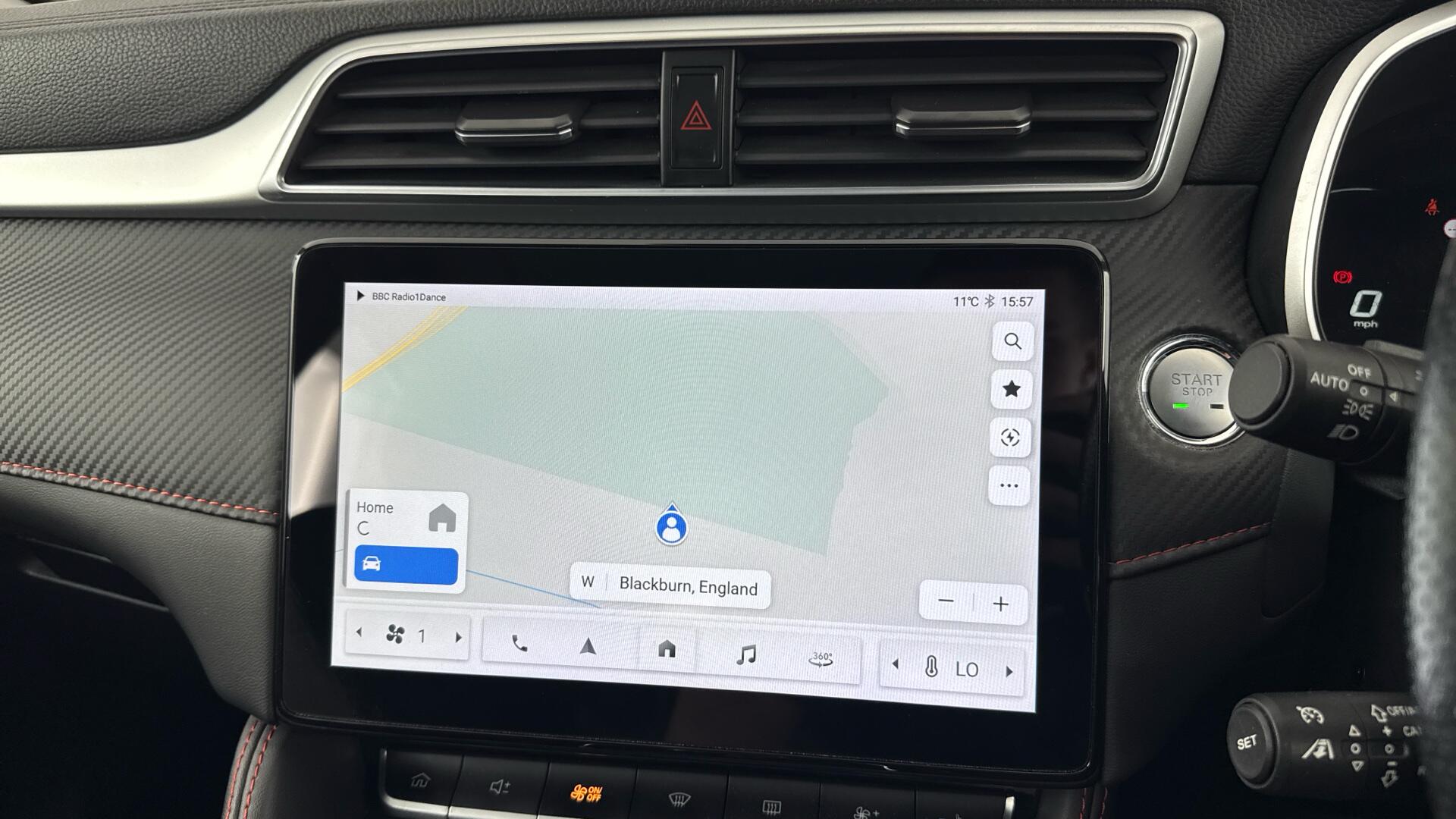 MG ZS view 30