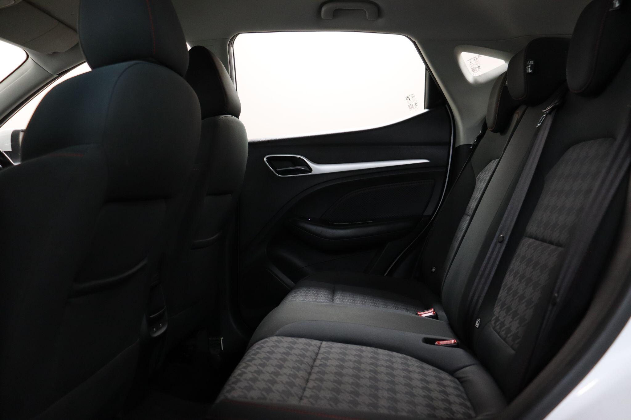 MG MG ZS view 41