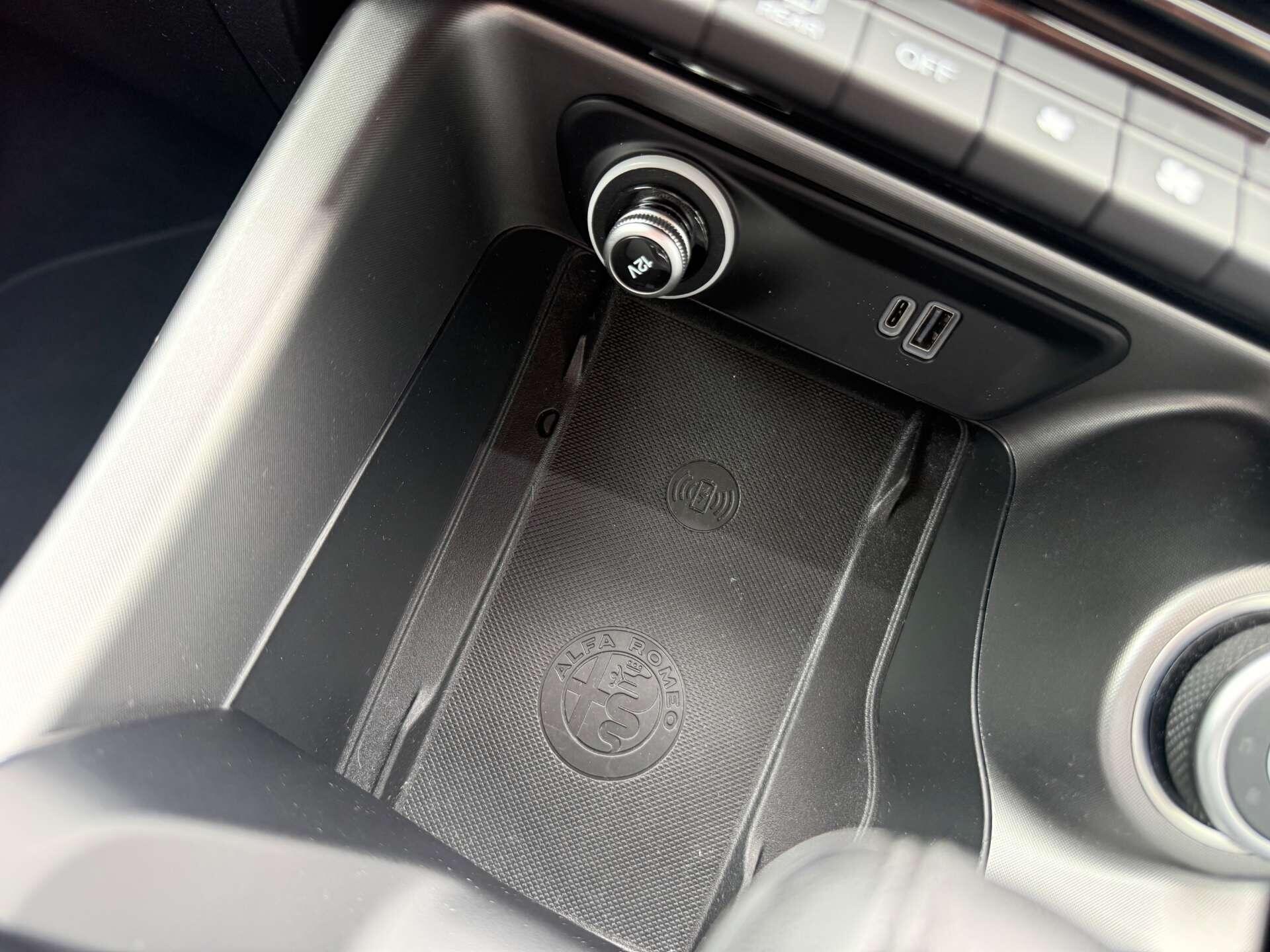 Alfa Romeo Tonale view 28