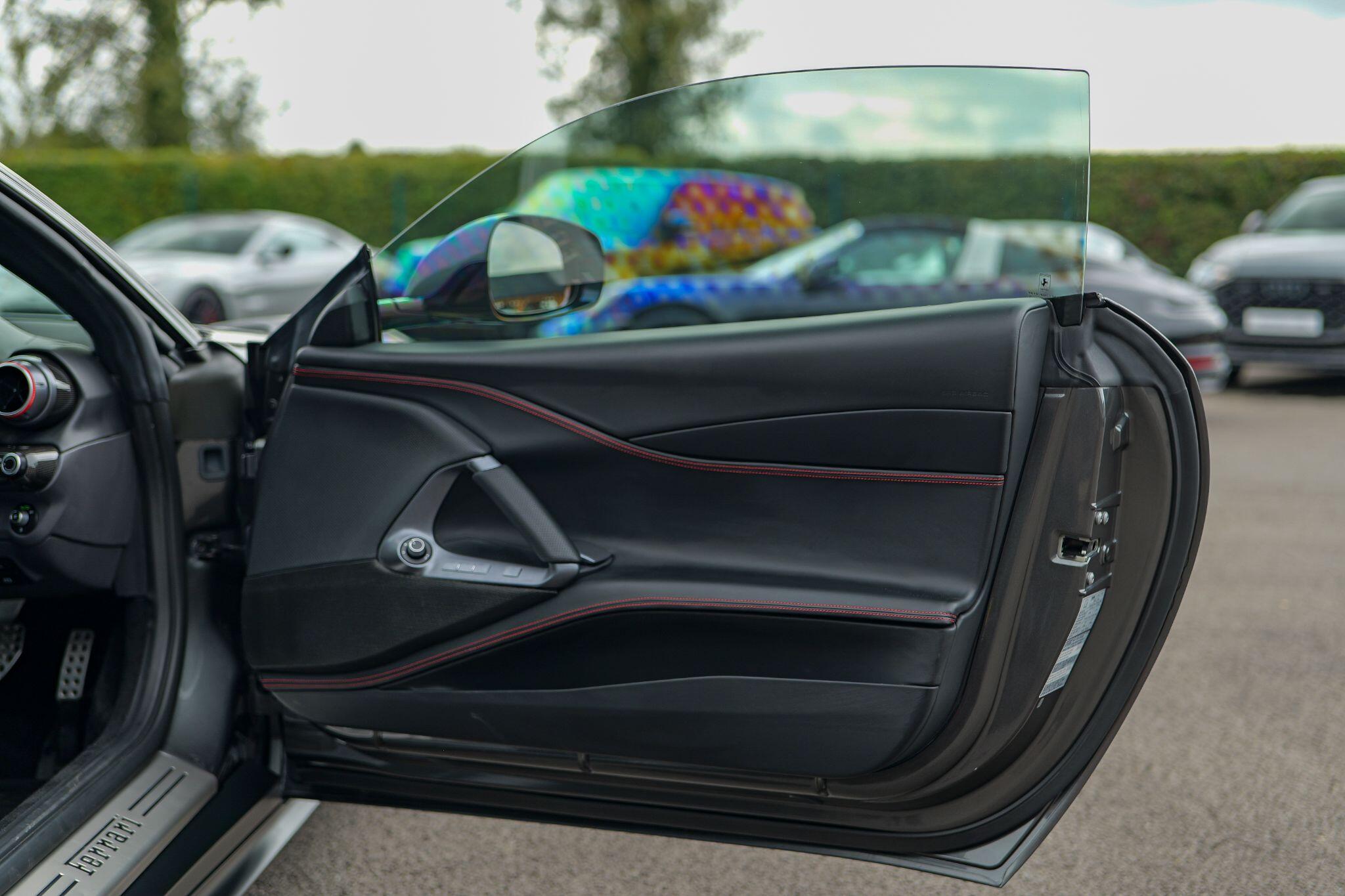 Ferrari 812 view 31