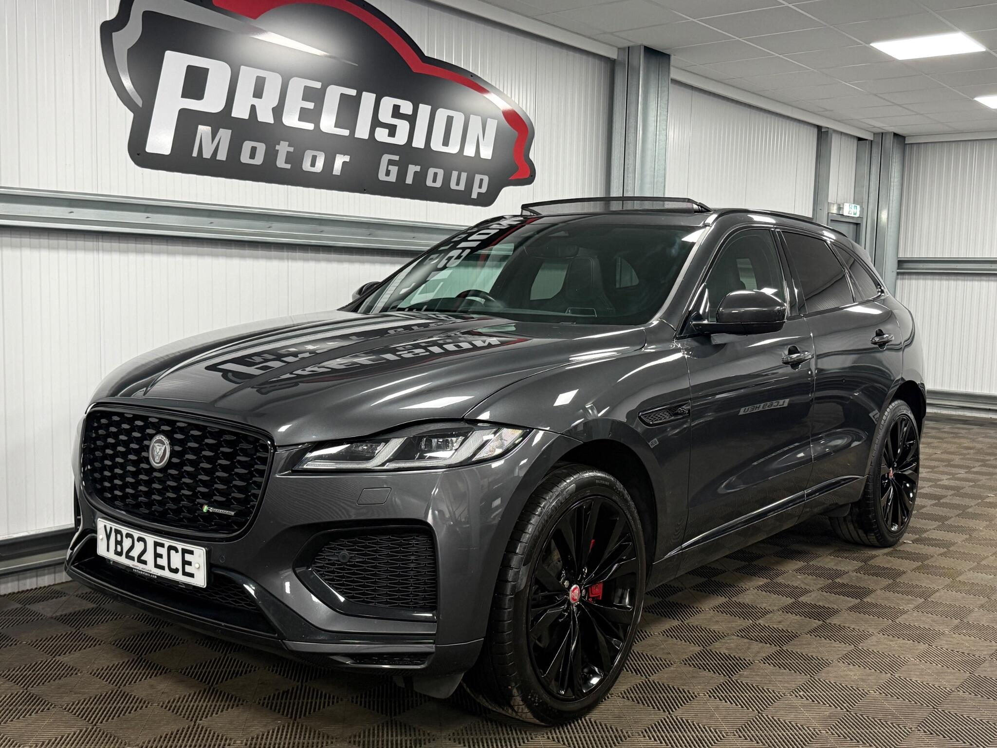 Jaguar F-Pace view 5