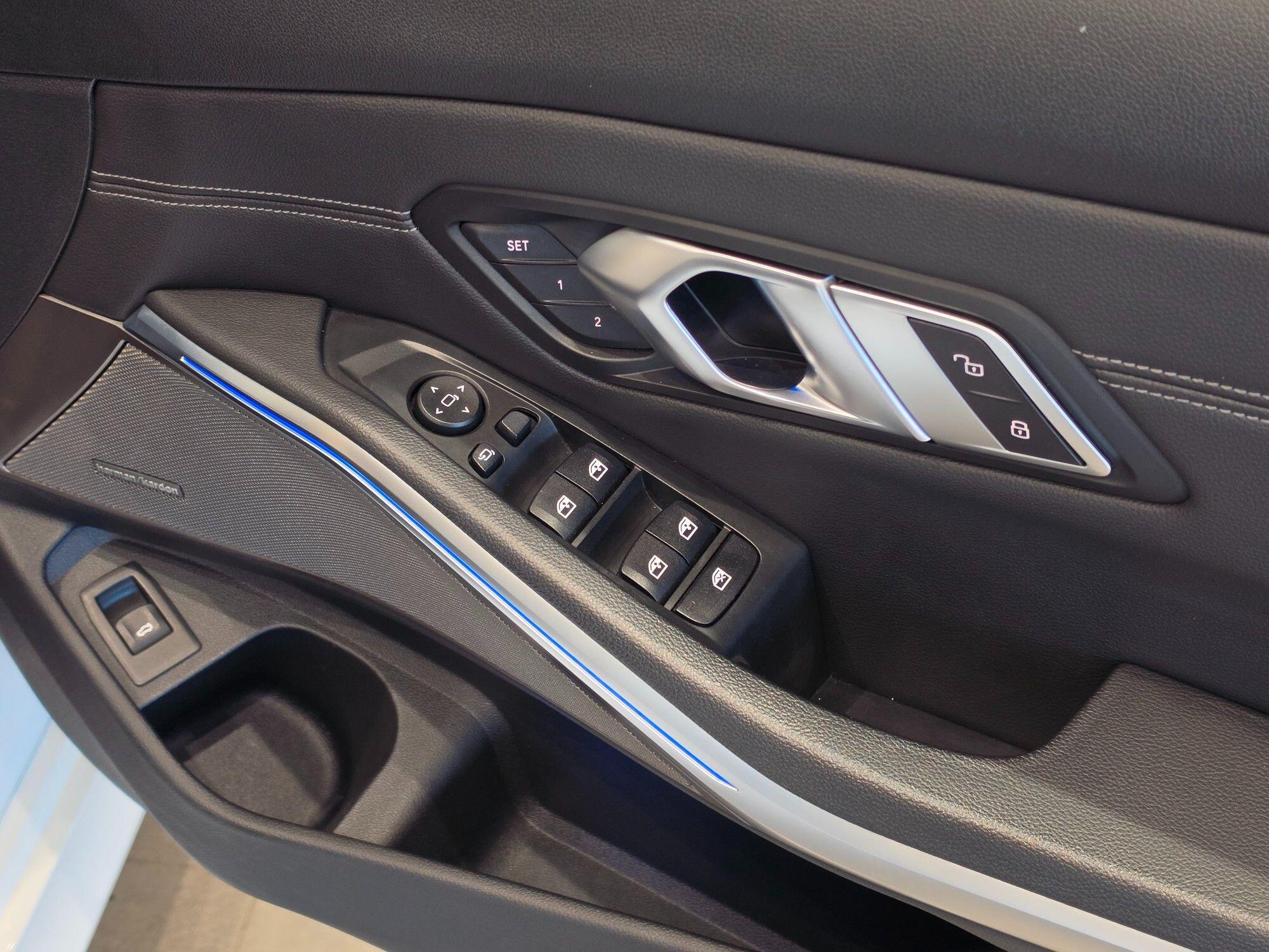 BMW 3 Series view 42