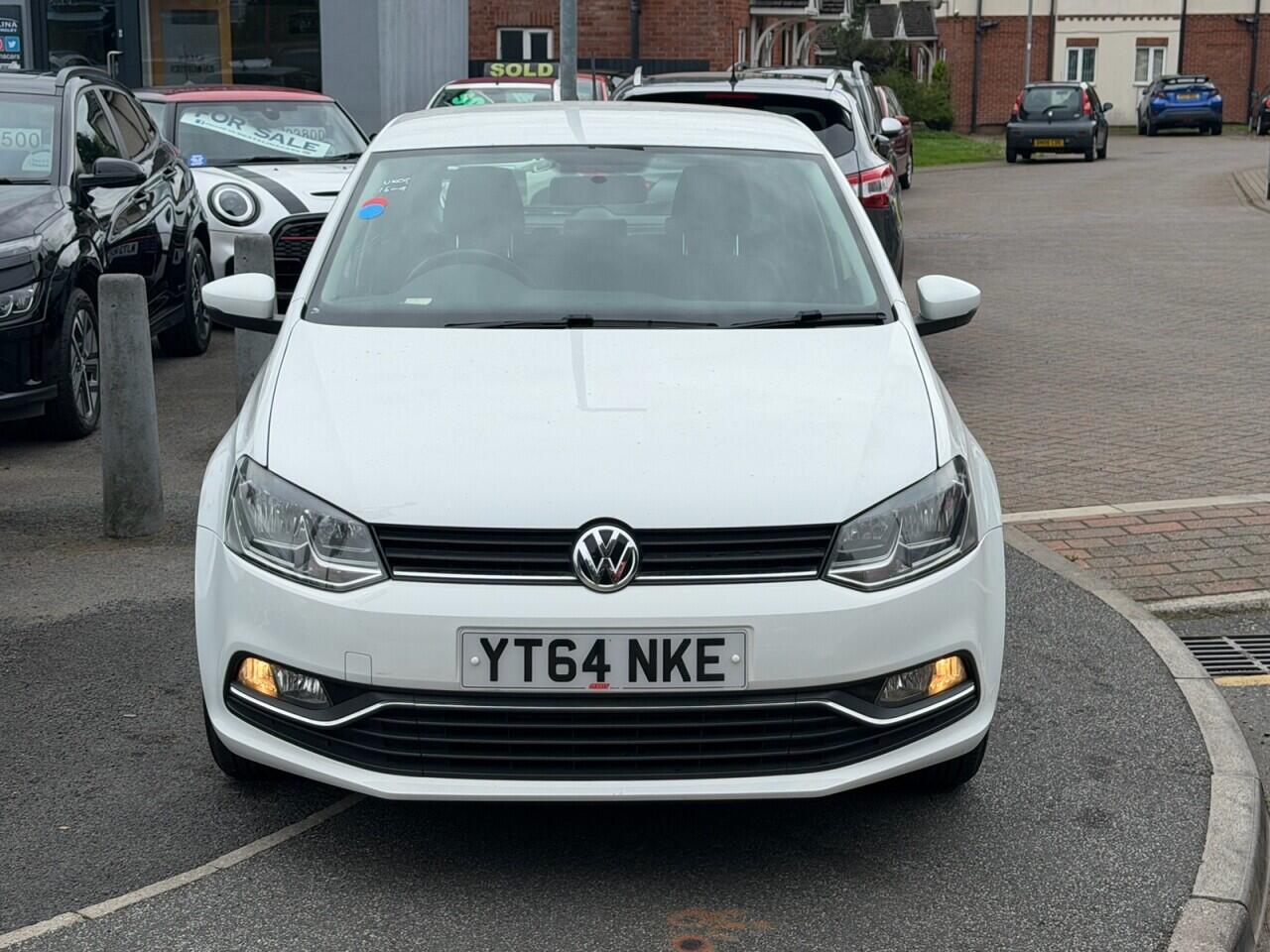 Volkswagen Polo view 2